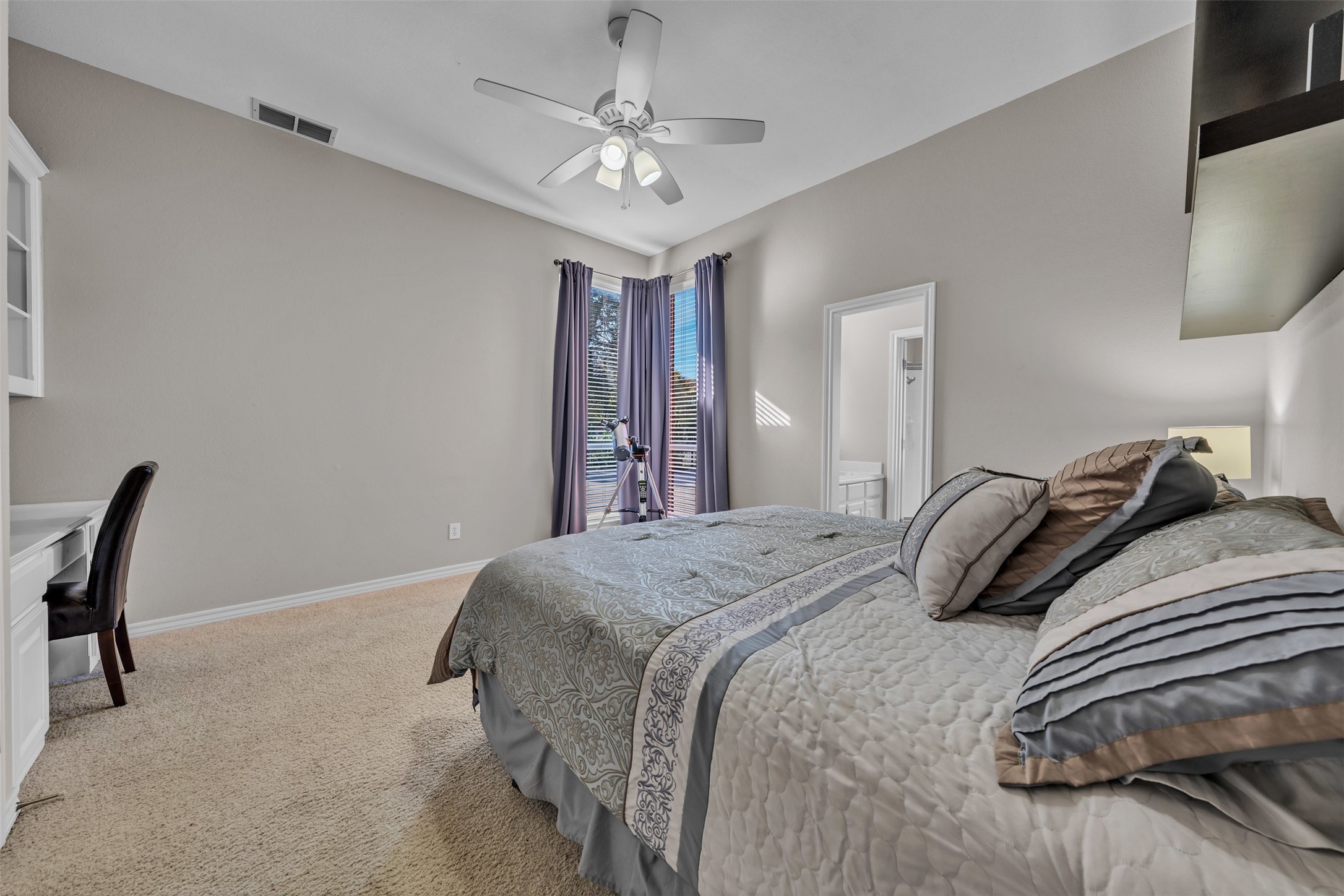 209 N Creekwood Drive