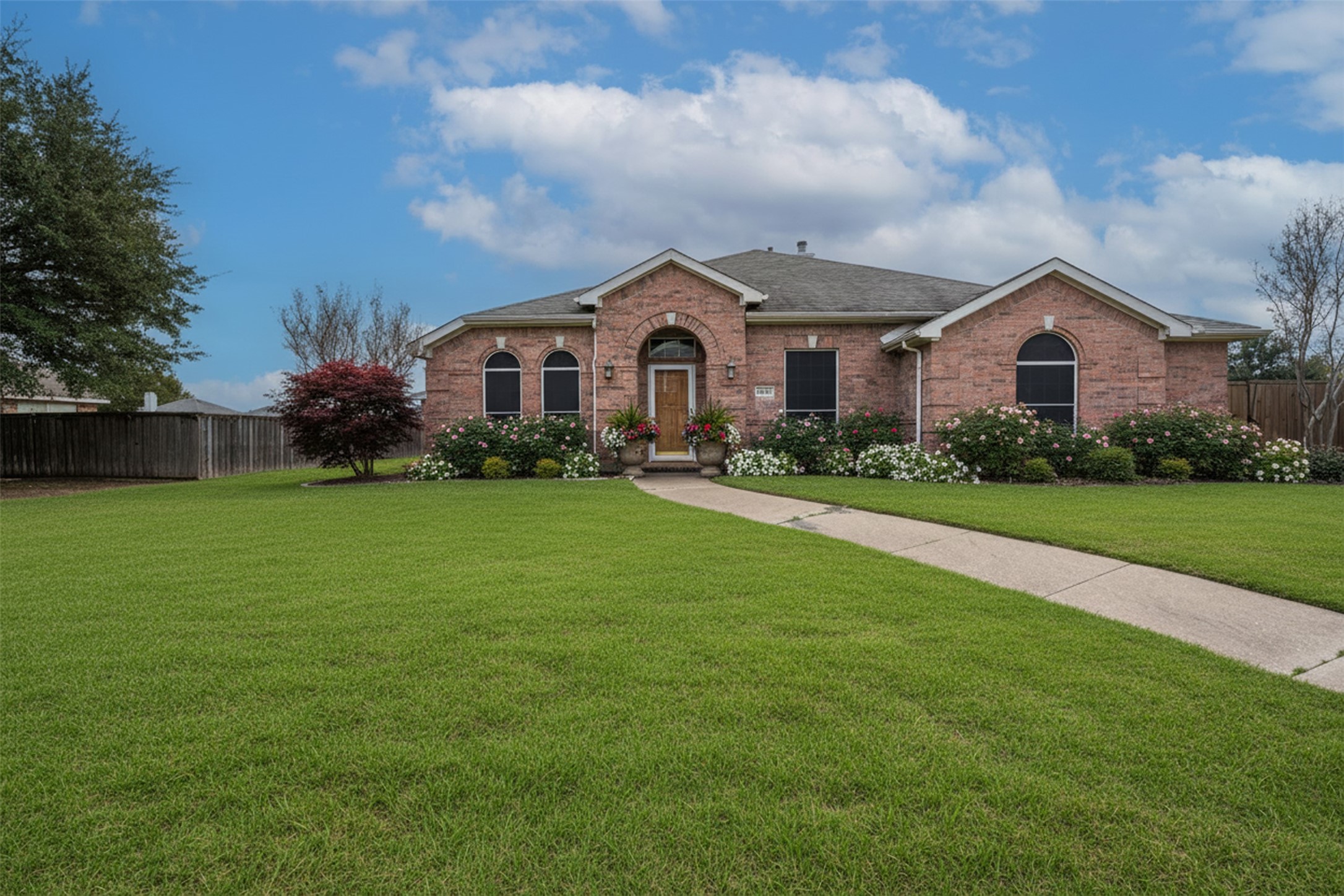3200 Elmwood Drive