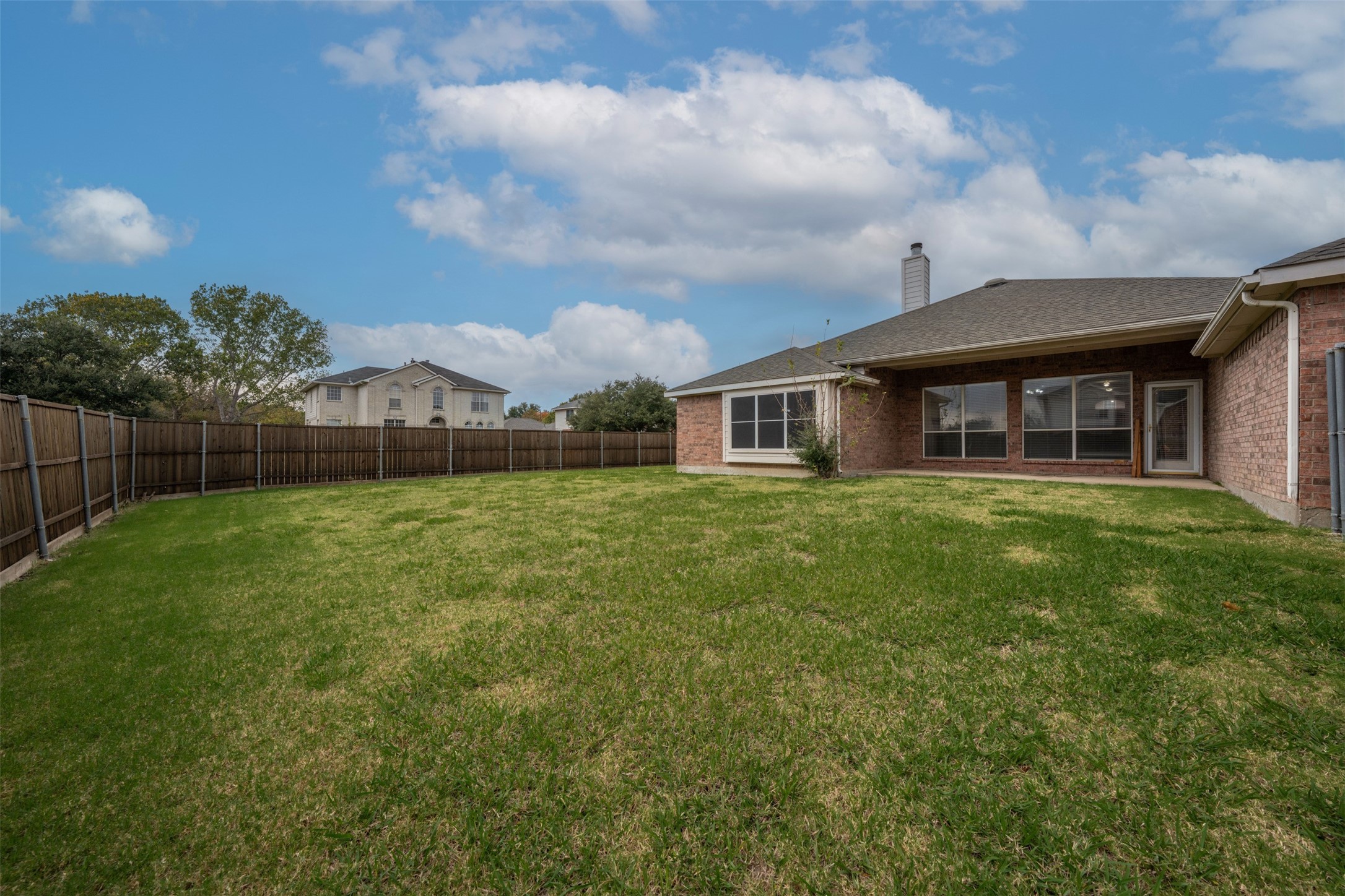 3200 Elmwood Drive