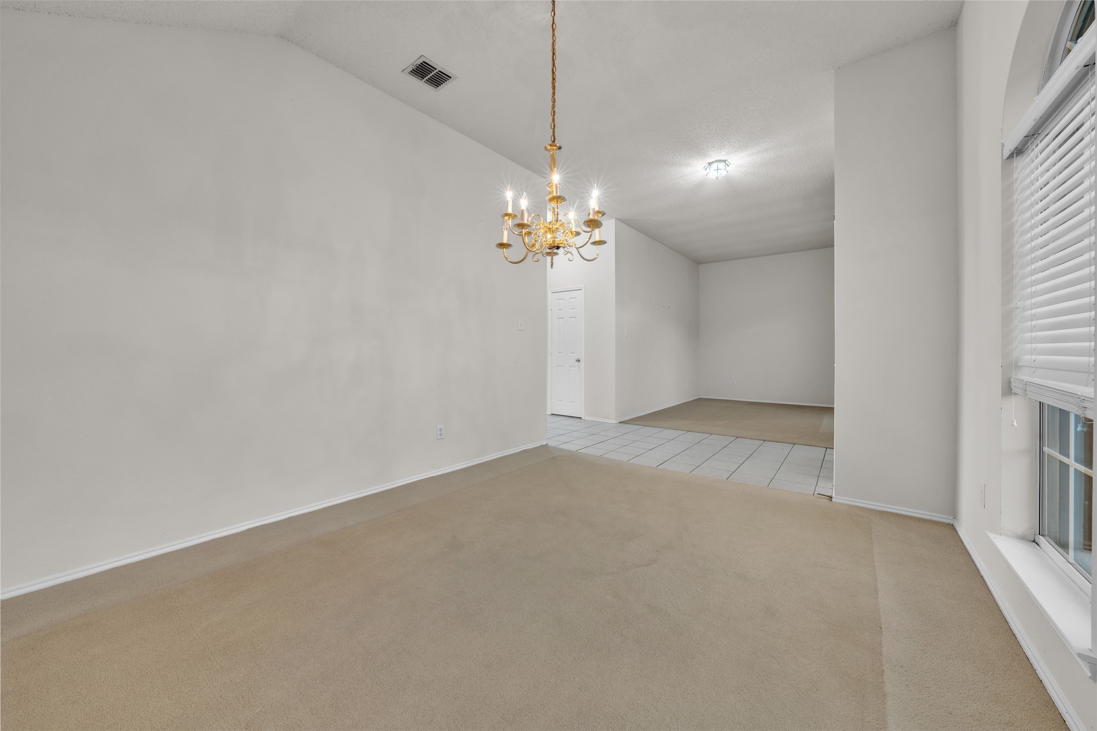 3200 Elmwood Drive