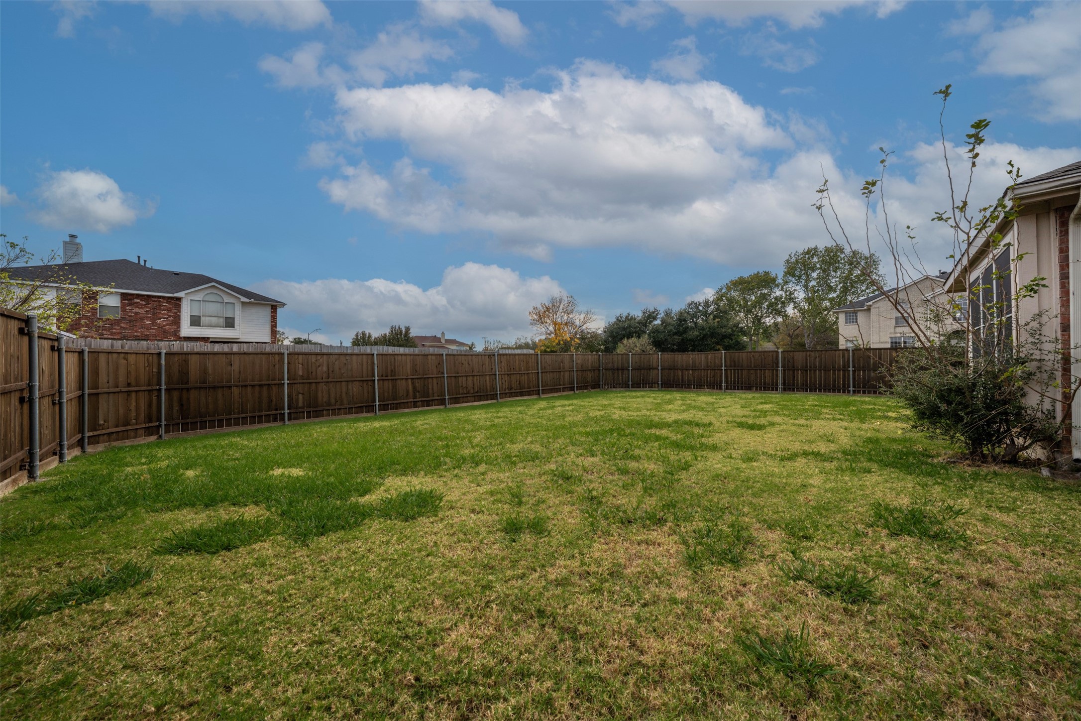 3200 Elmwood Drive
