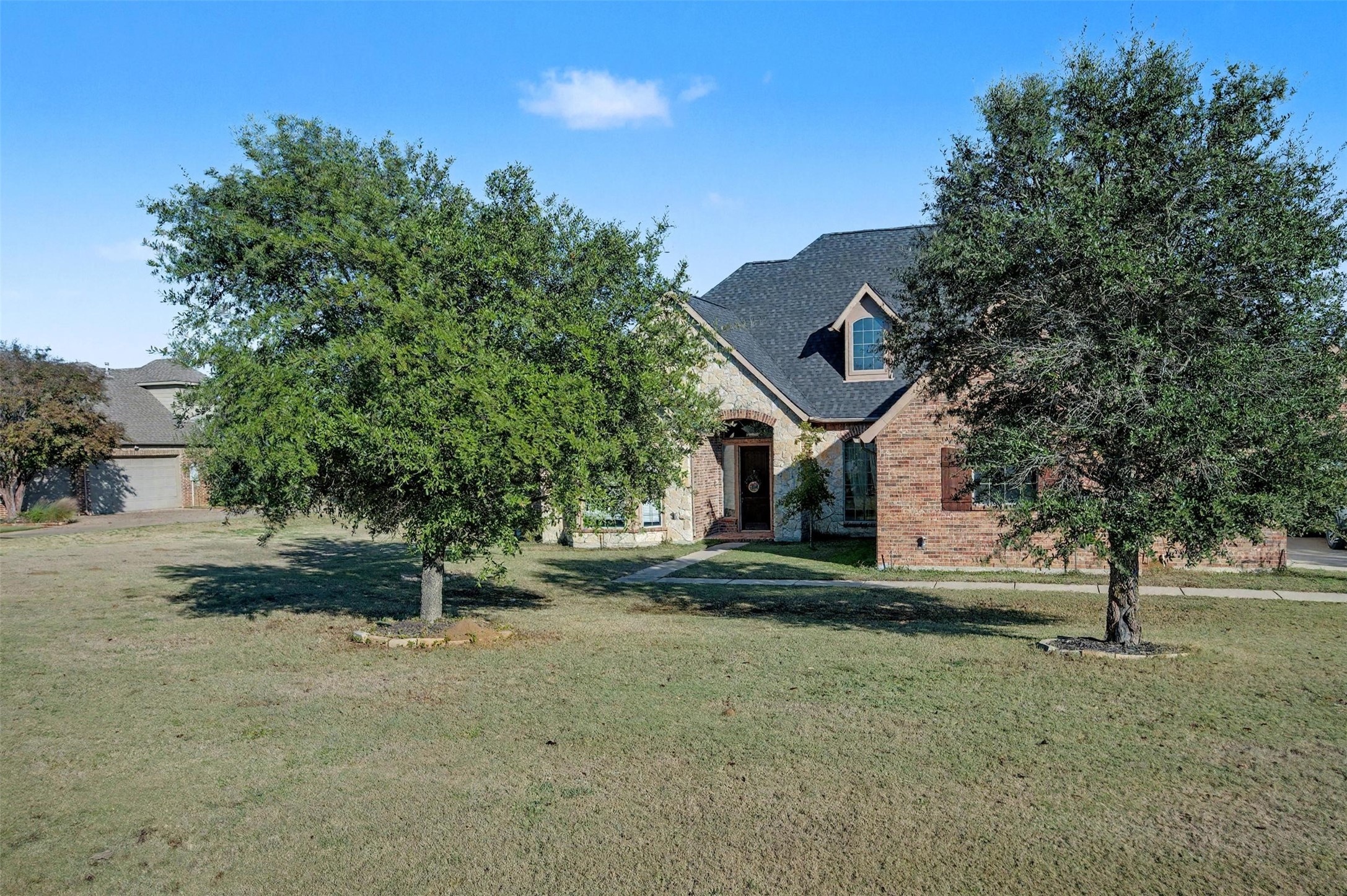 109 Silver Rose Boulevard