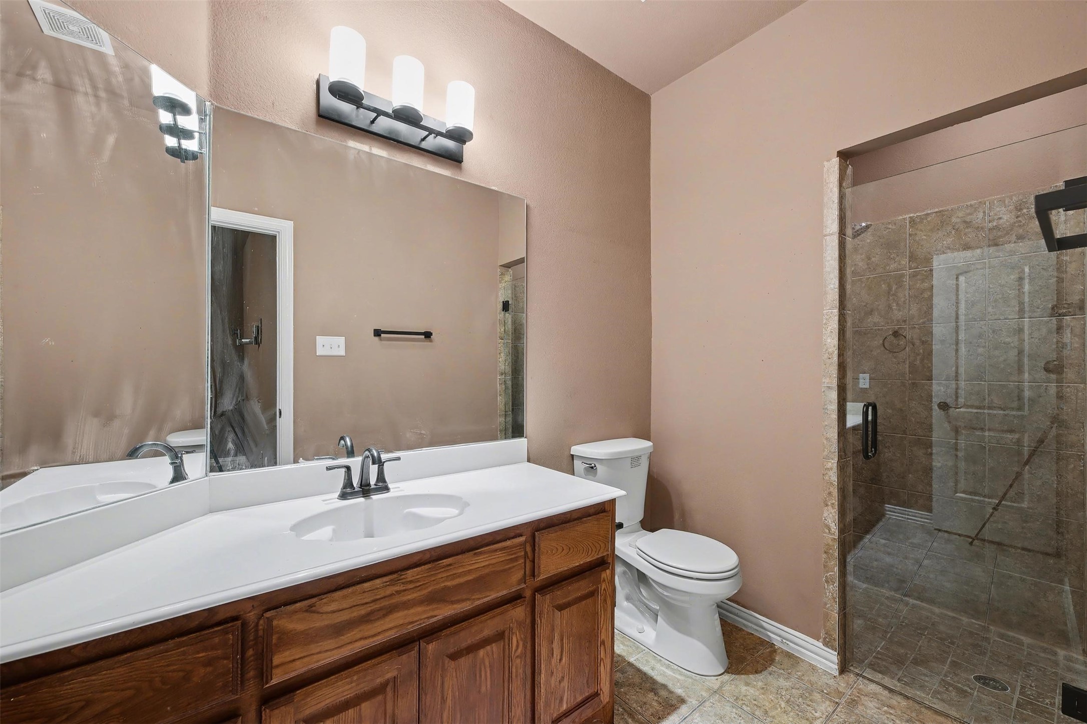 109 Silver Rose Boulevard