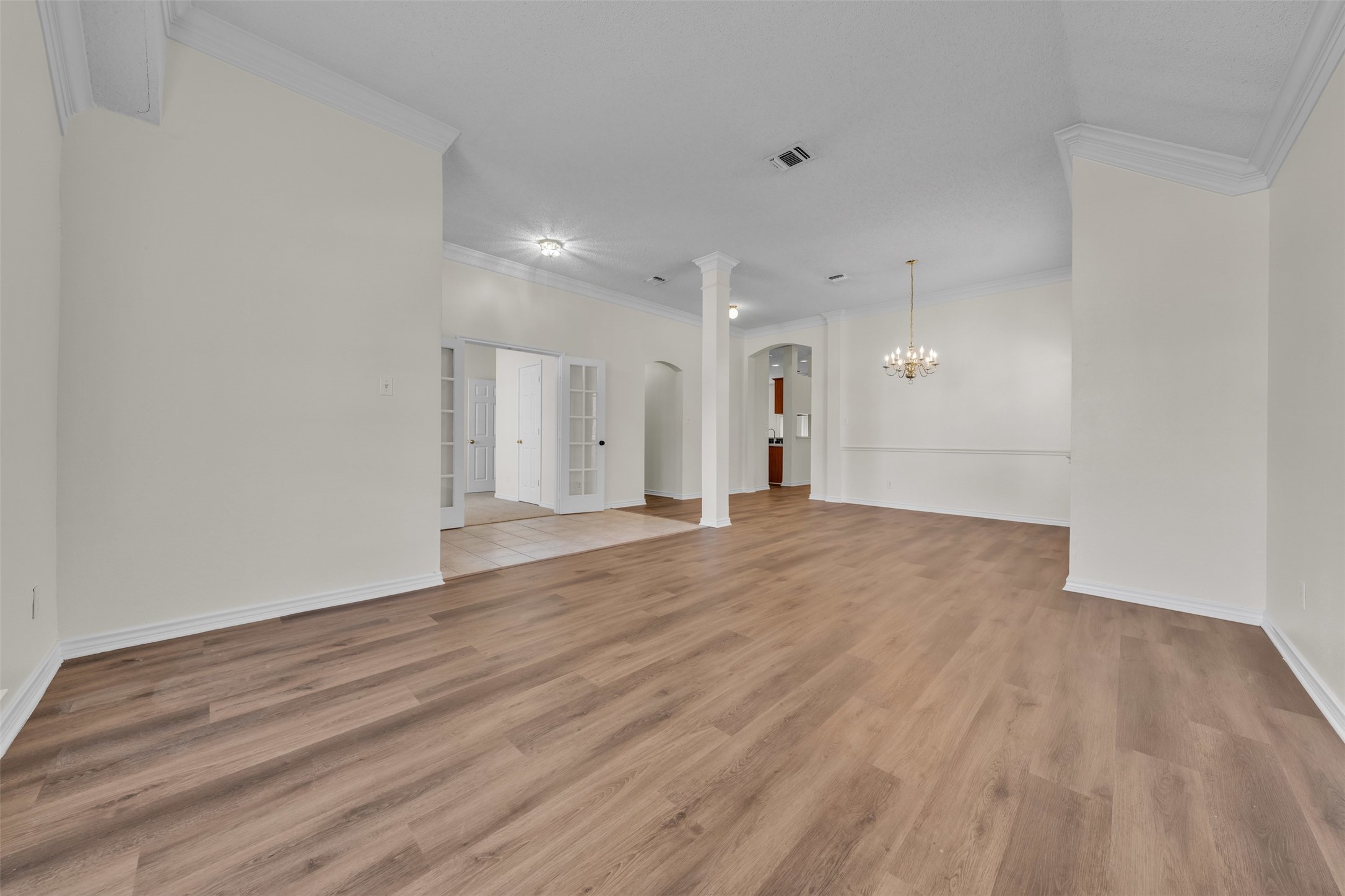 2202 Richmond Circle