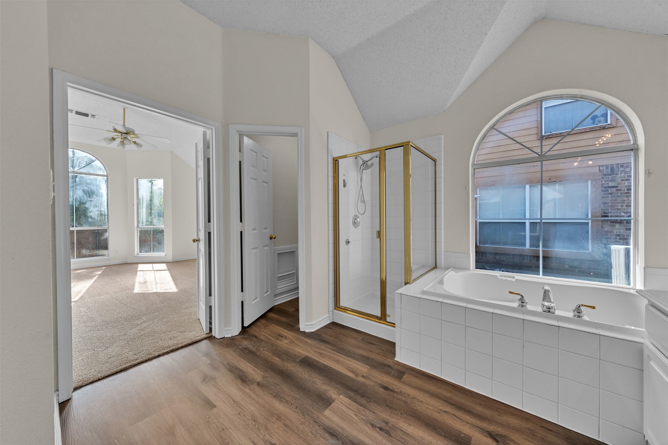 2202 Richmond Circle