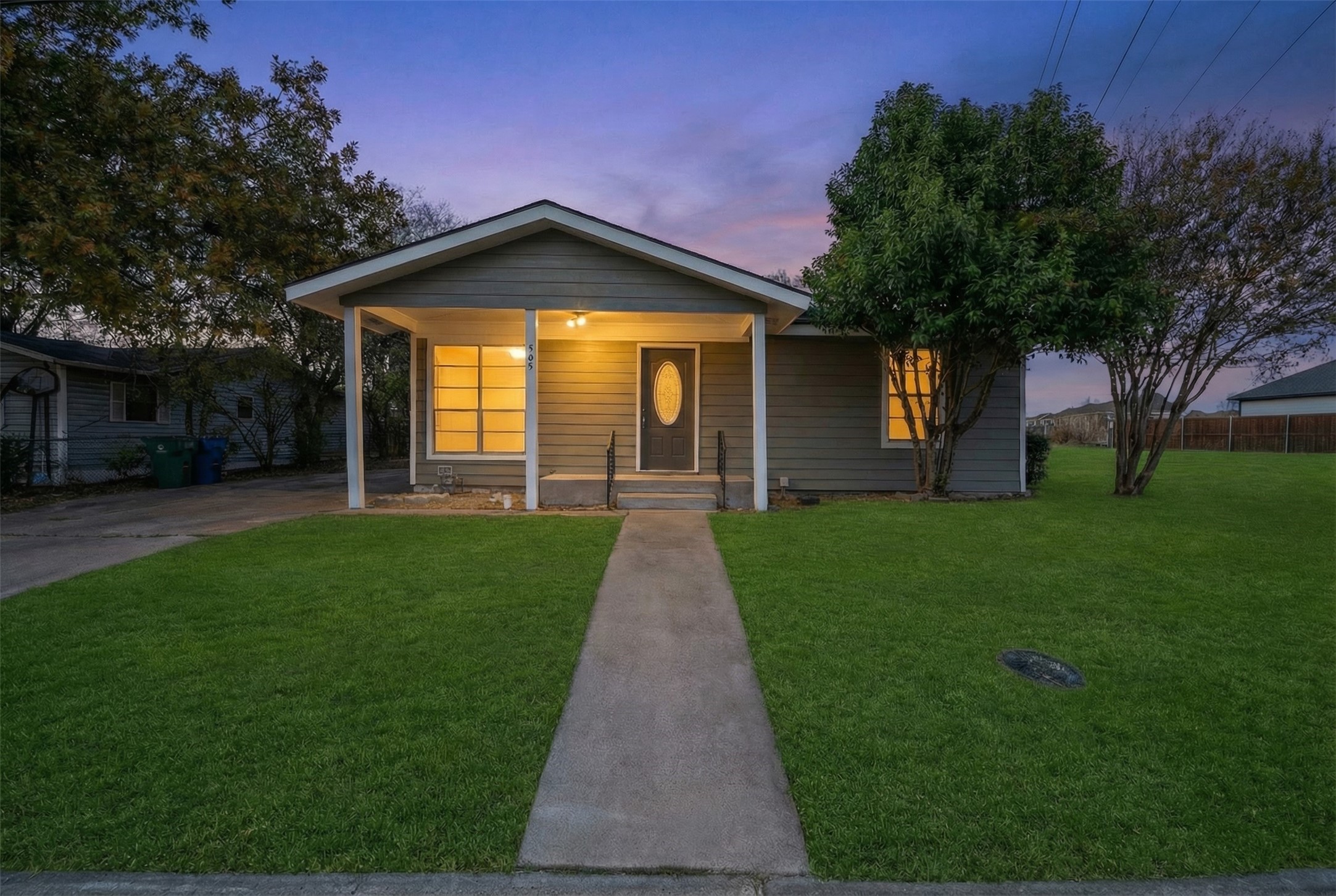 505 Perry Avenue