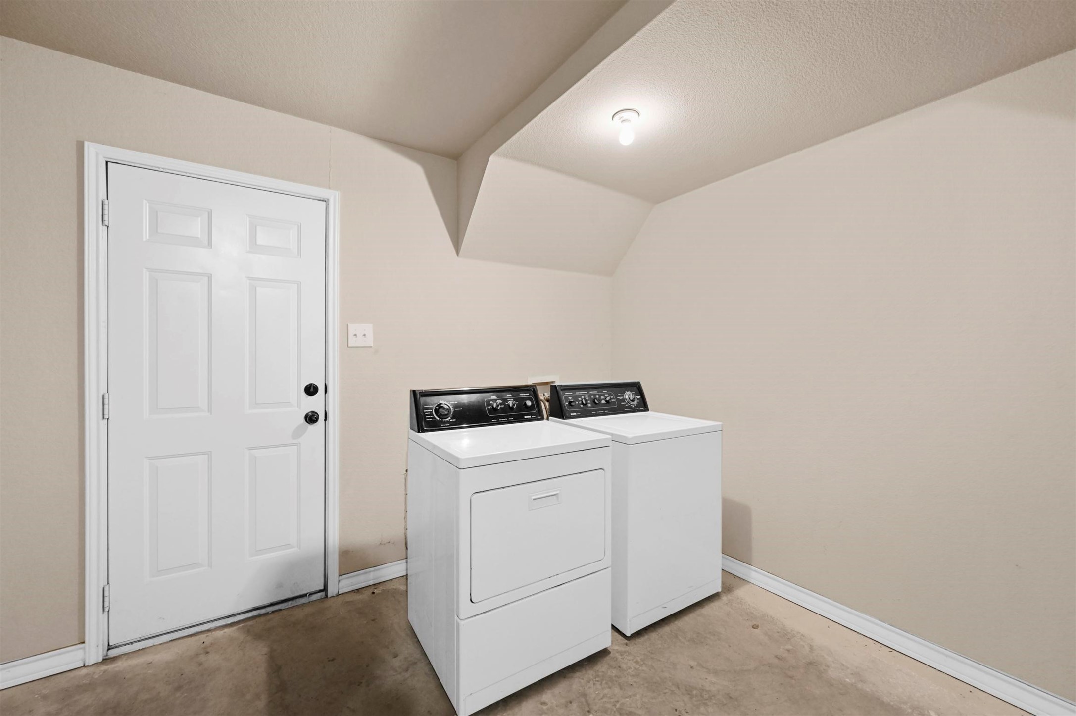 914 Glenn Crossett Street