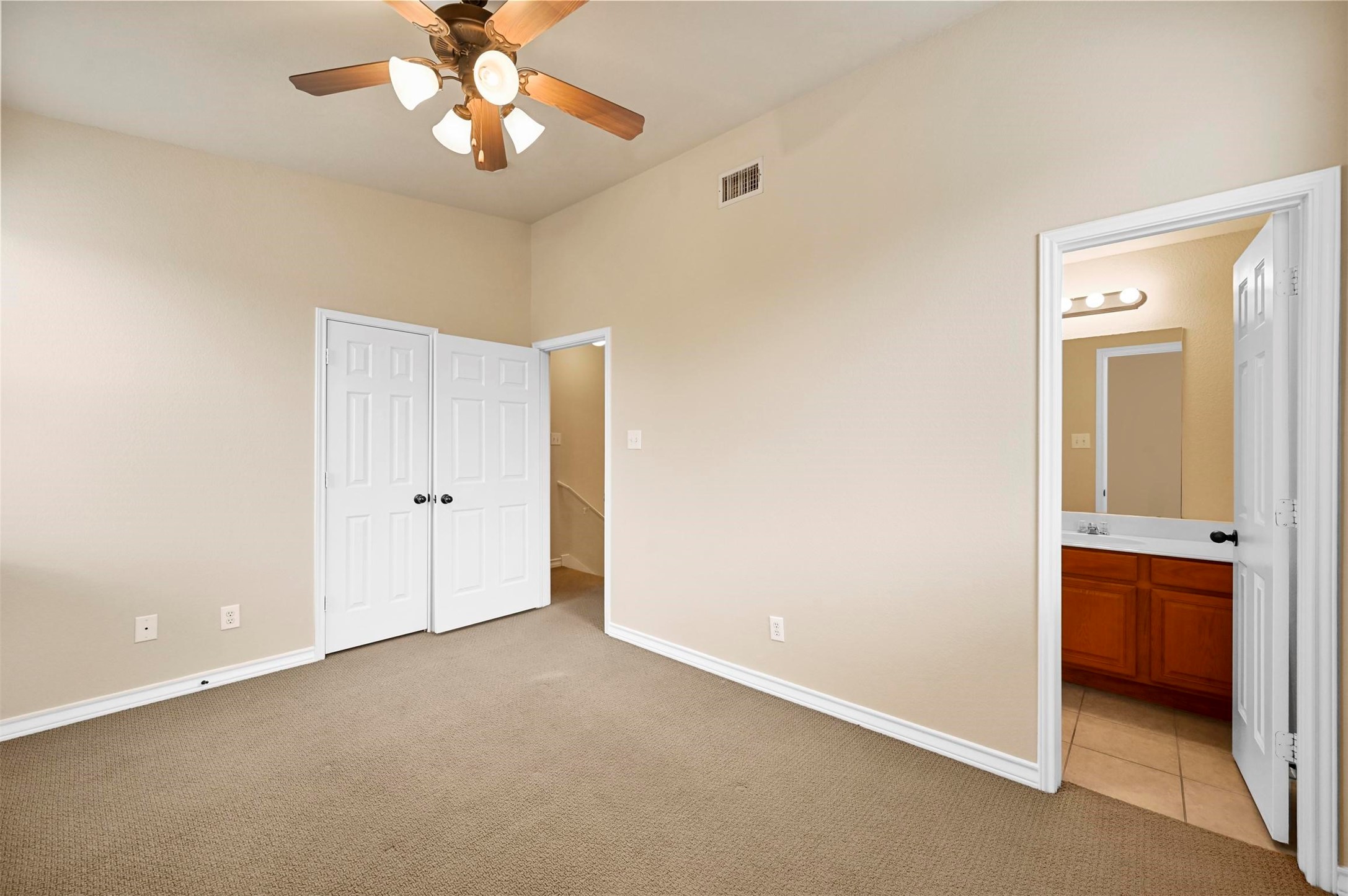 914 Glenn Crossett Street