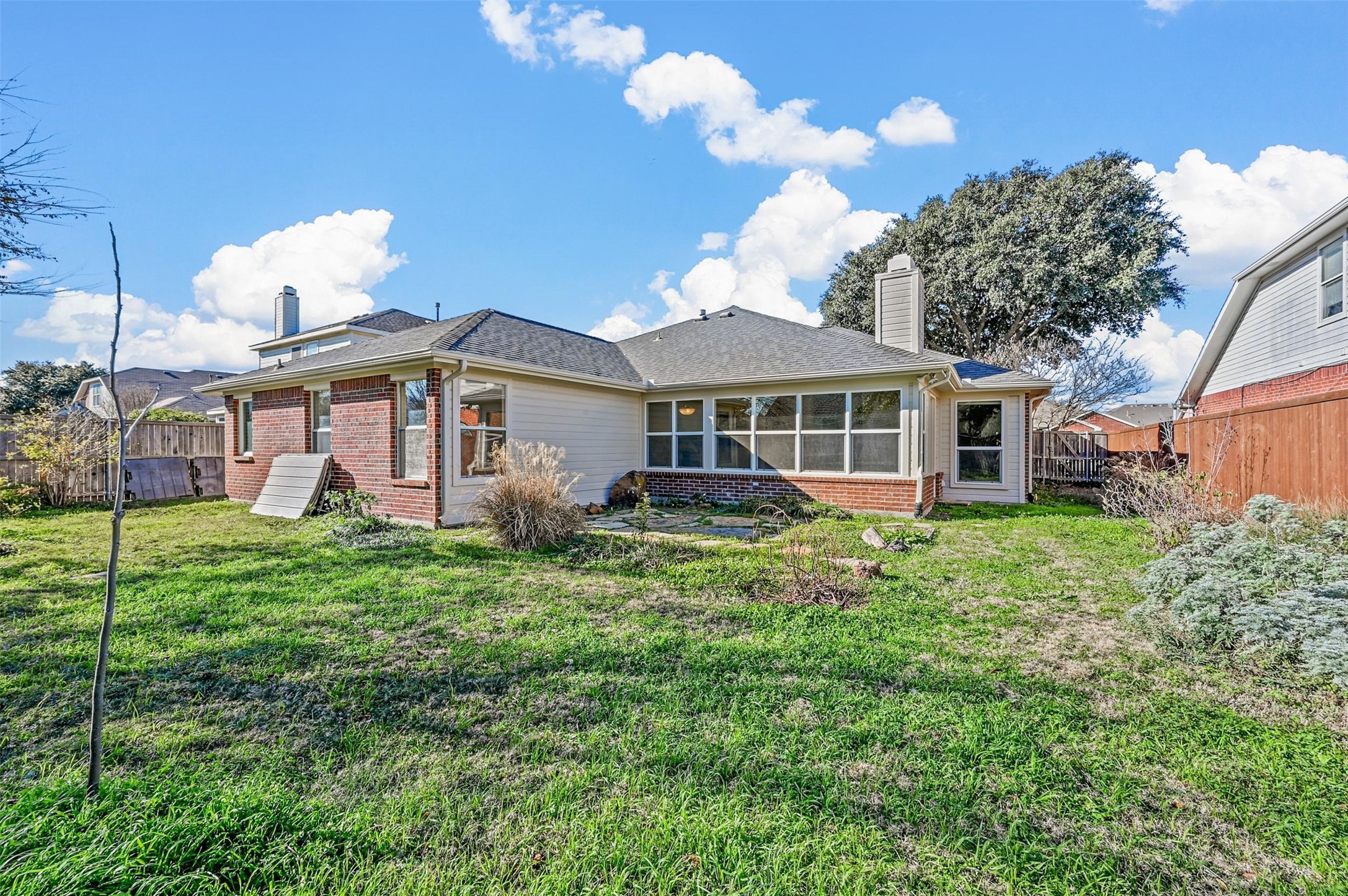 3402 Egerton Lane