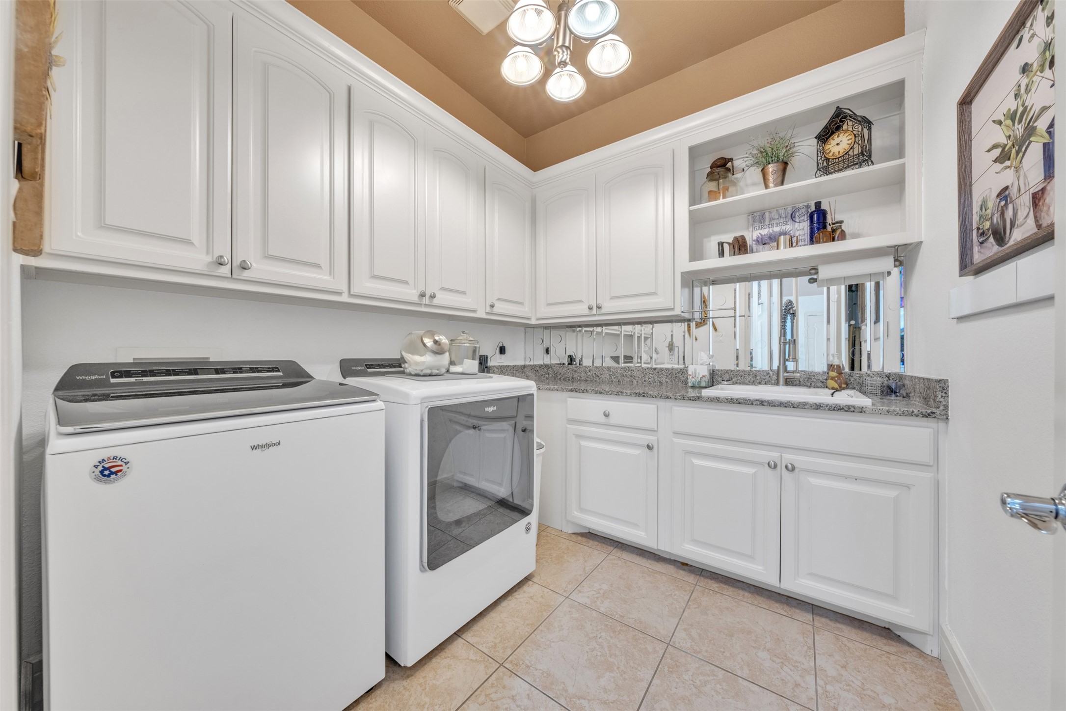 2400 Vineyard Drive