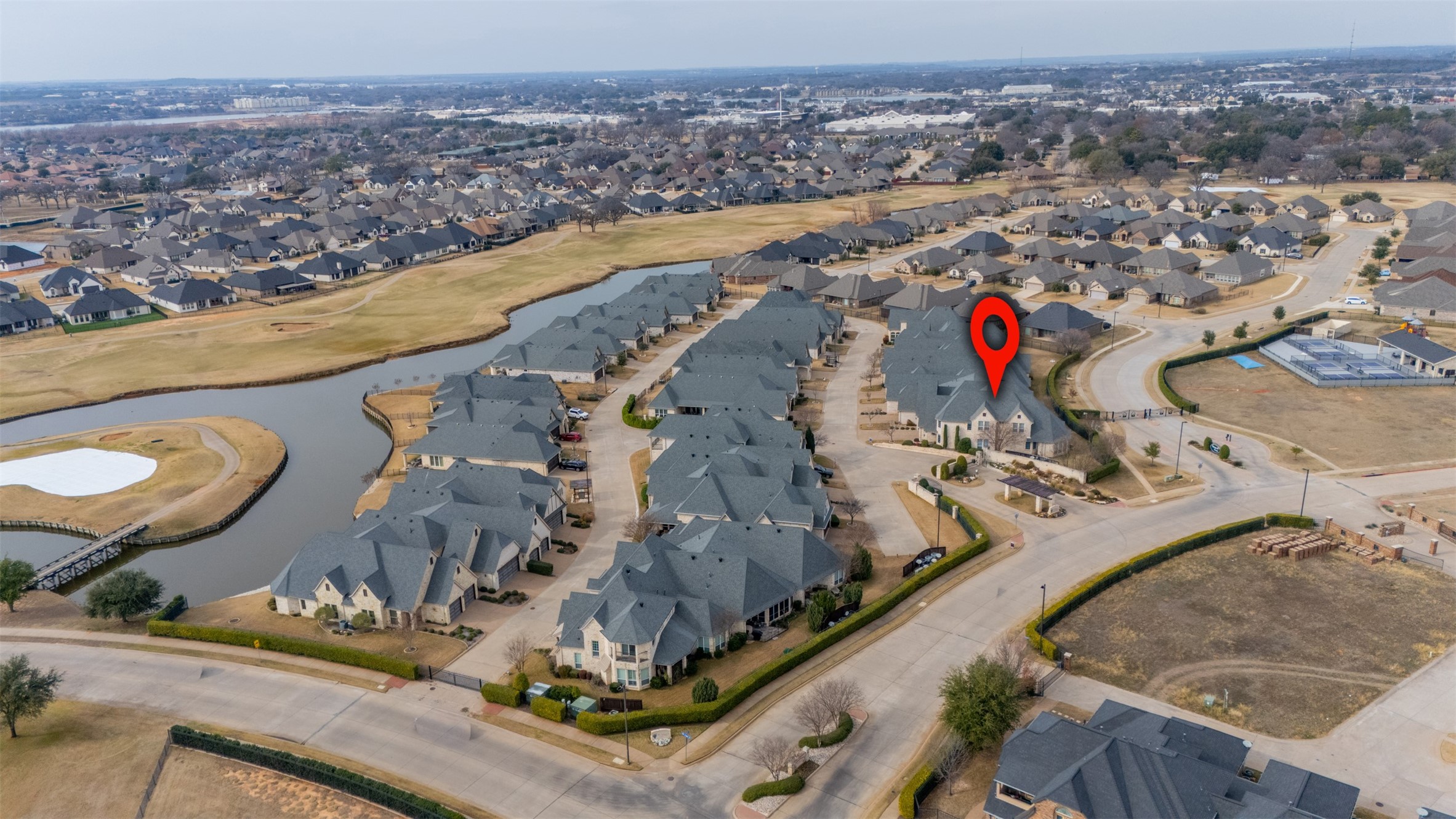 2400 Vineyard Drive