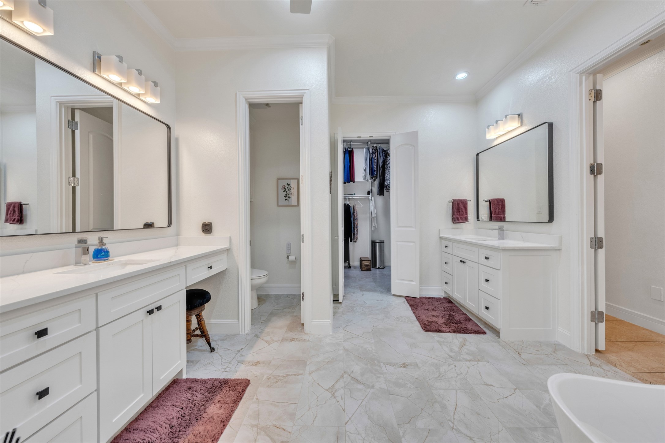 2400 Vineyard Drive