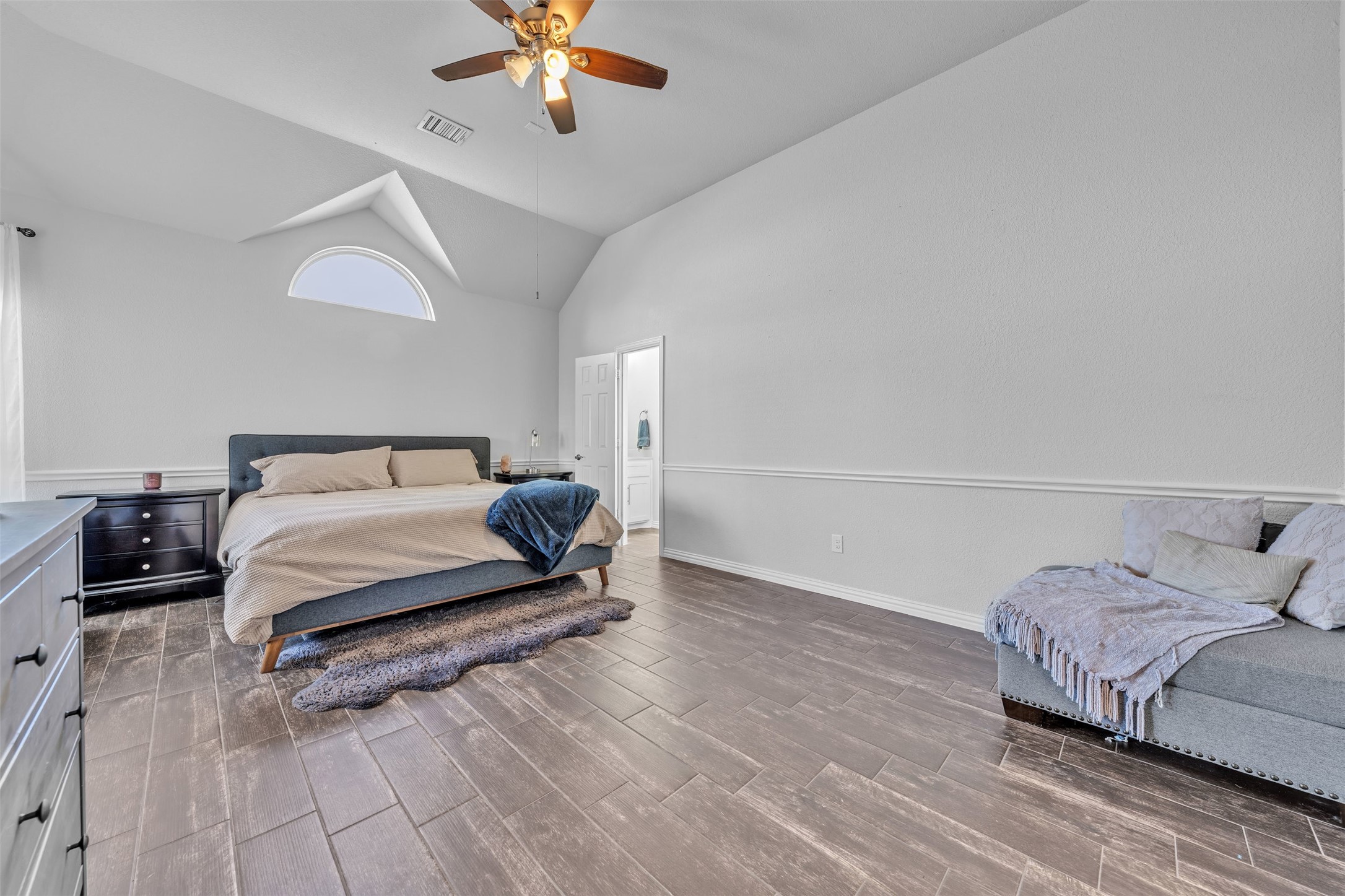 900 Netherfield Parkway