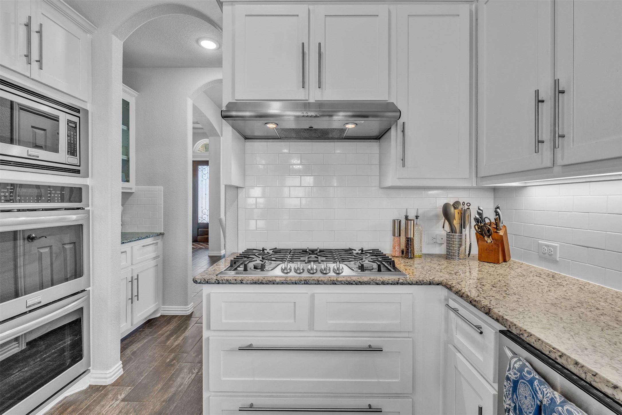 900 Netherfield Parkway