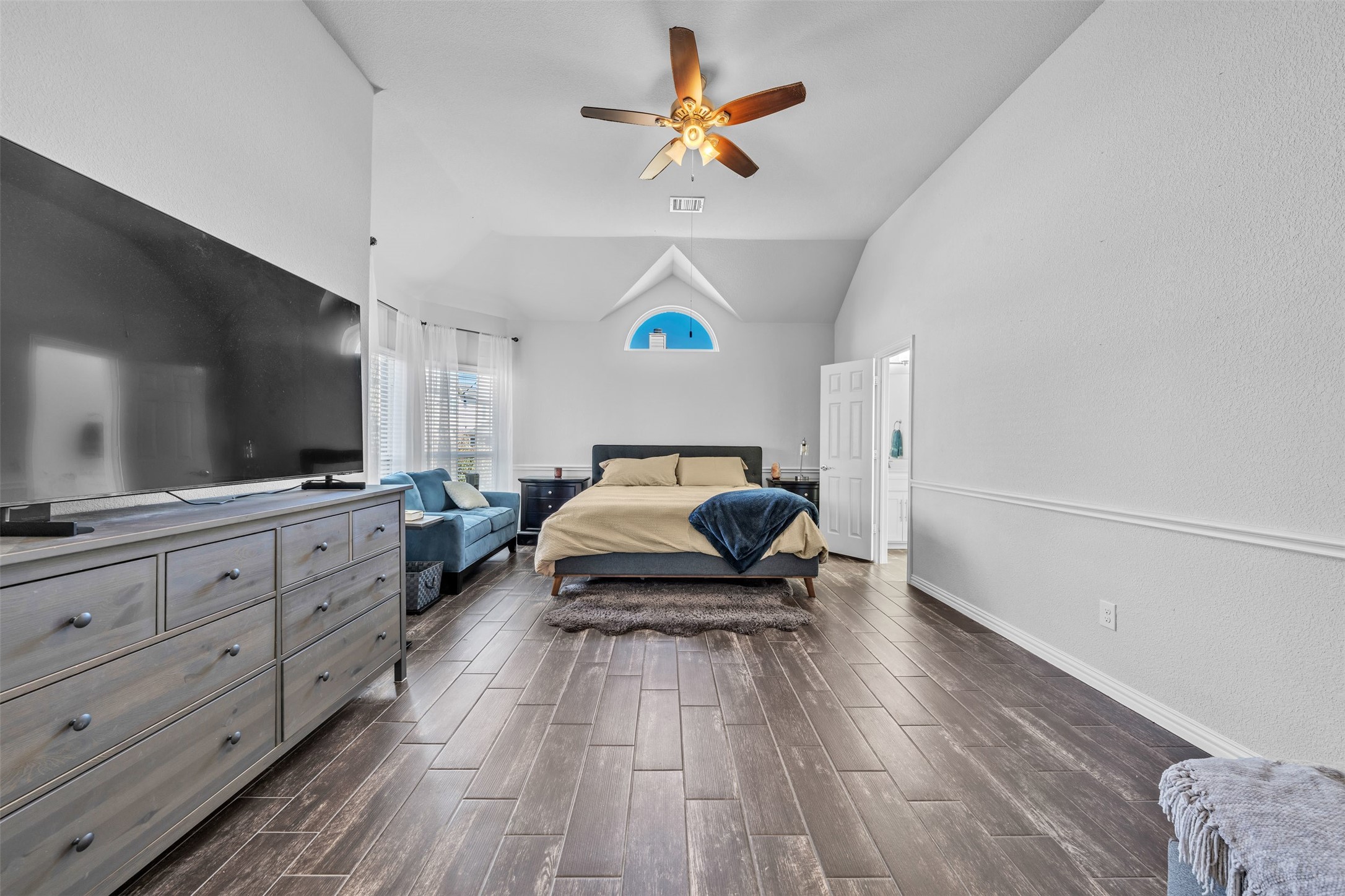 900 Netherfield Parkway