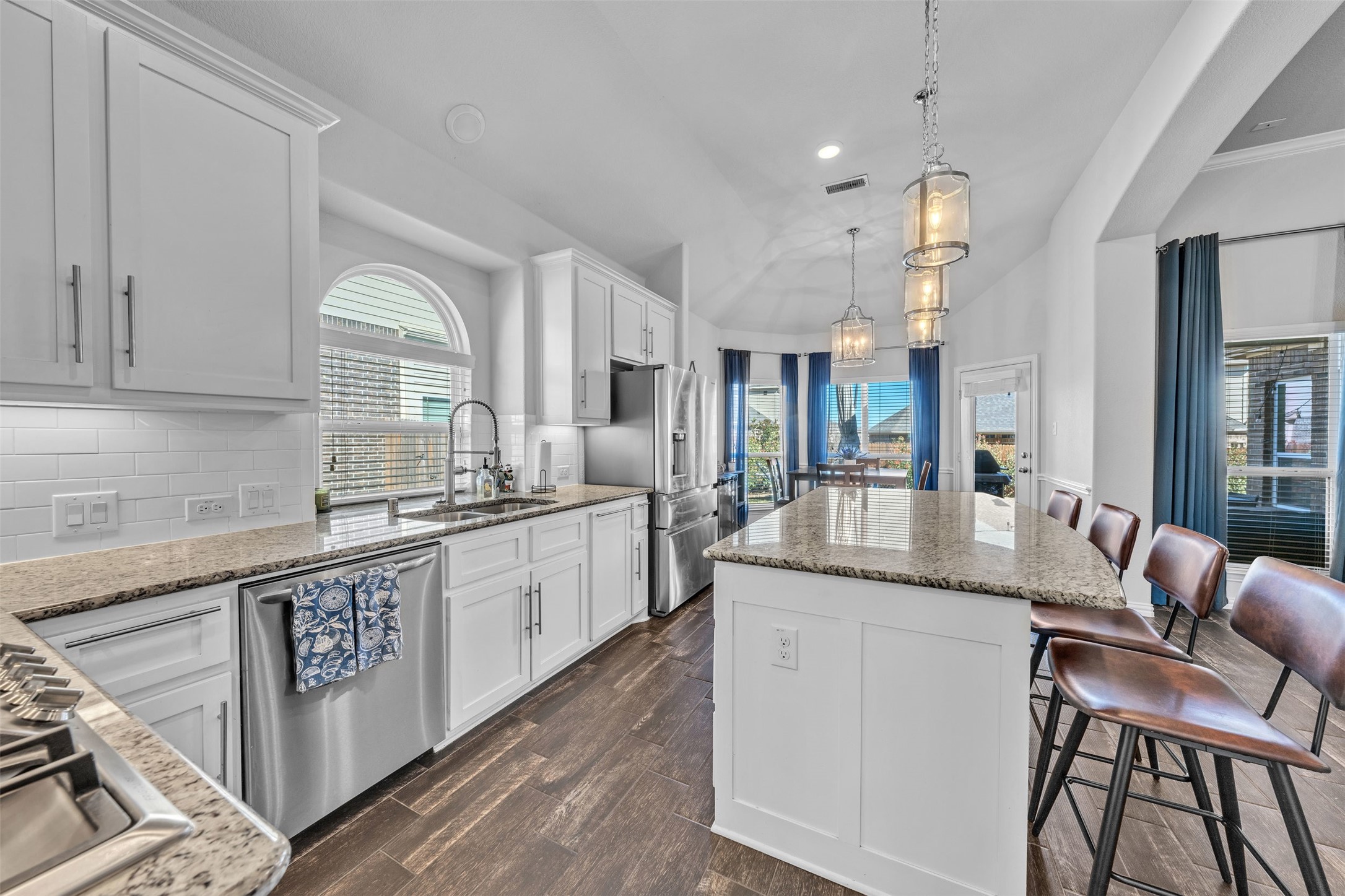 900 Netherfield Parkway