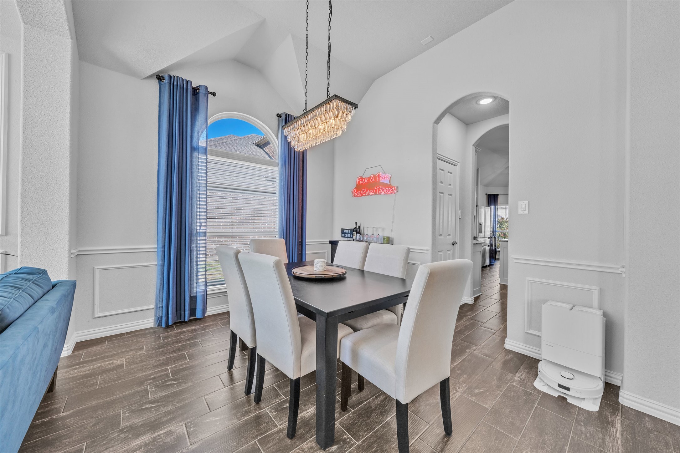 900 Netherfield Parkway