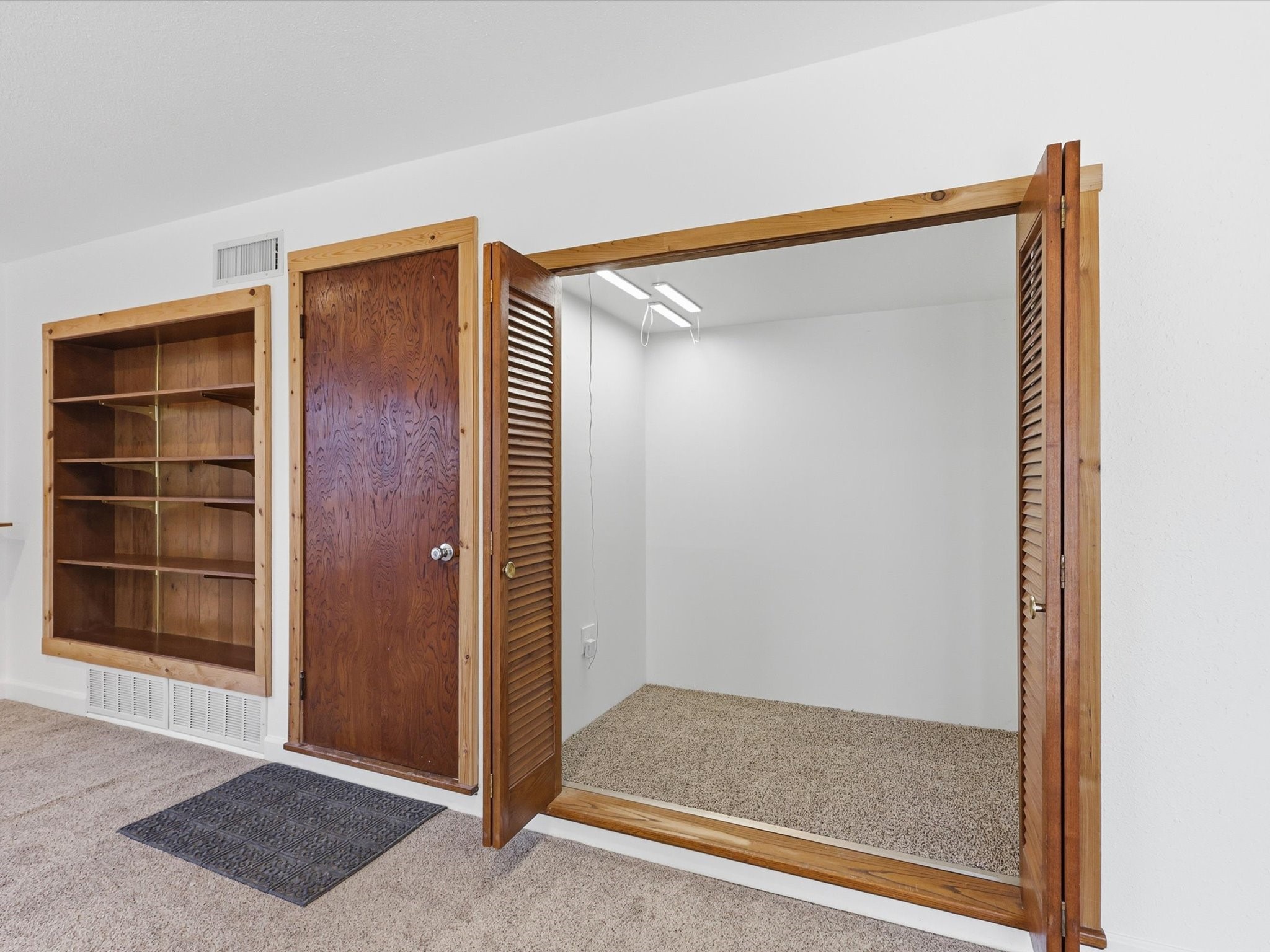 3109 Covert Avenue