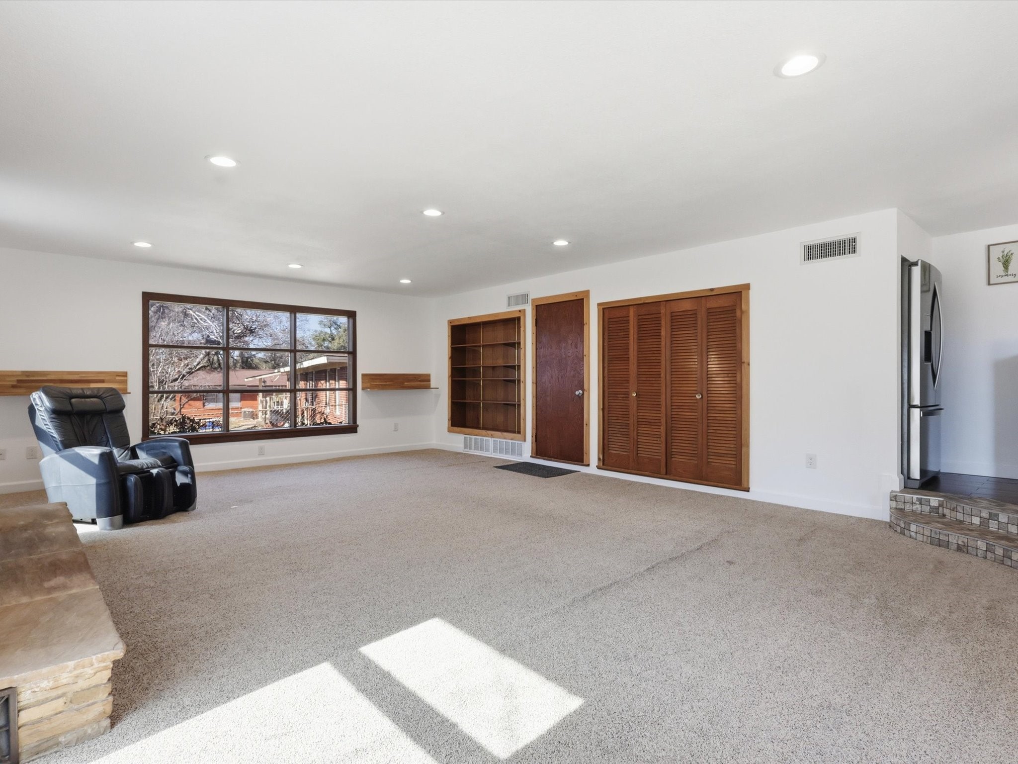 3109 Covert Avenue