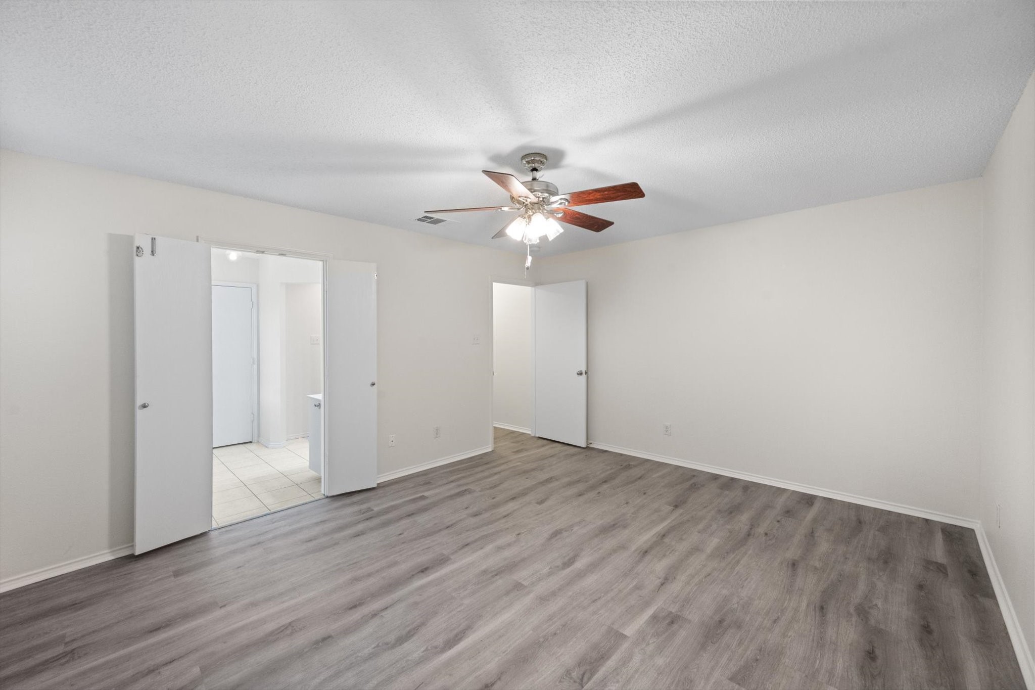 8008 Peregrine Trail