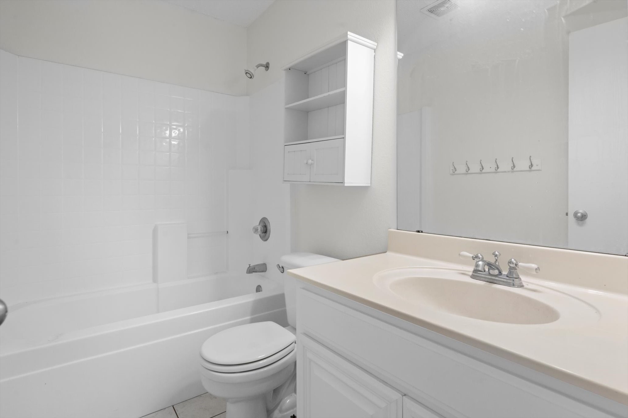 8008 Peregrine Trail