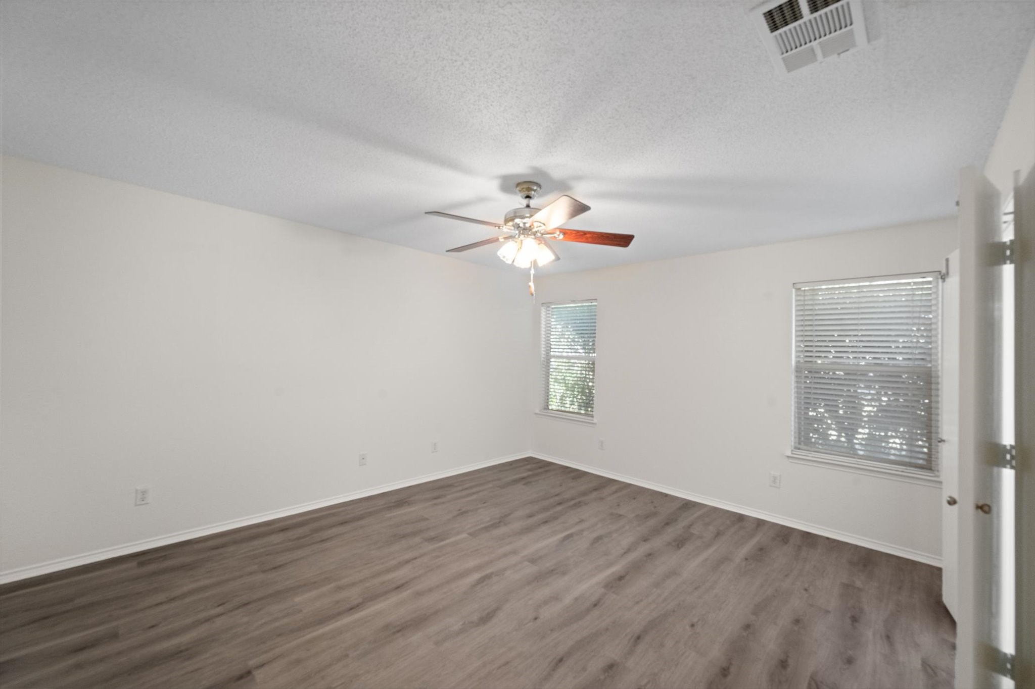 8008 Peregrine Trail