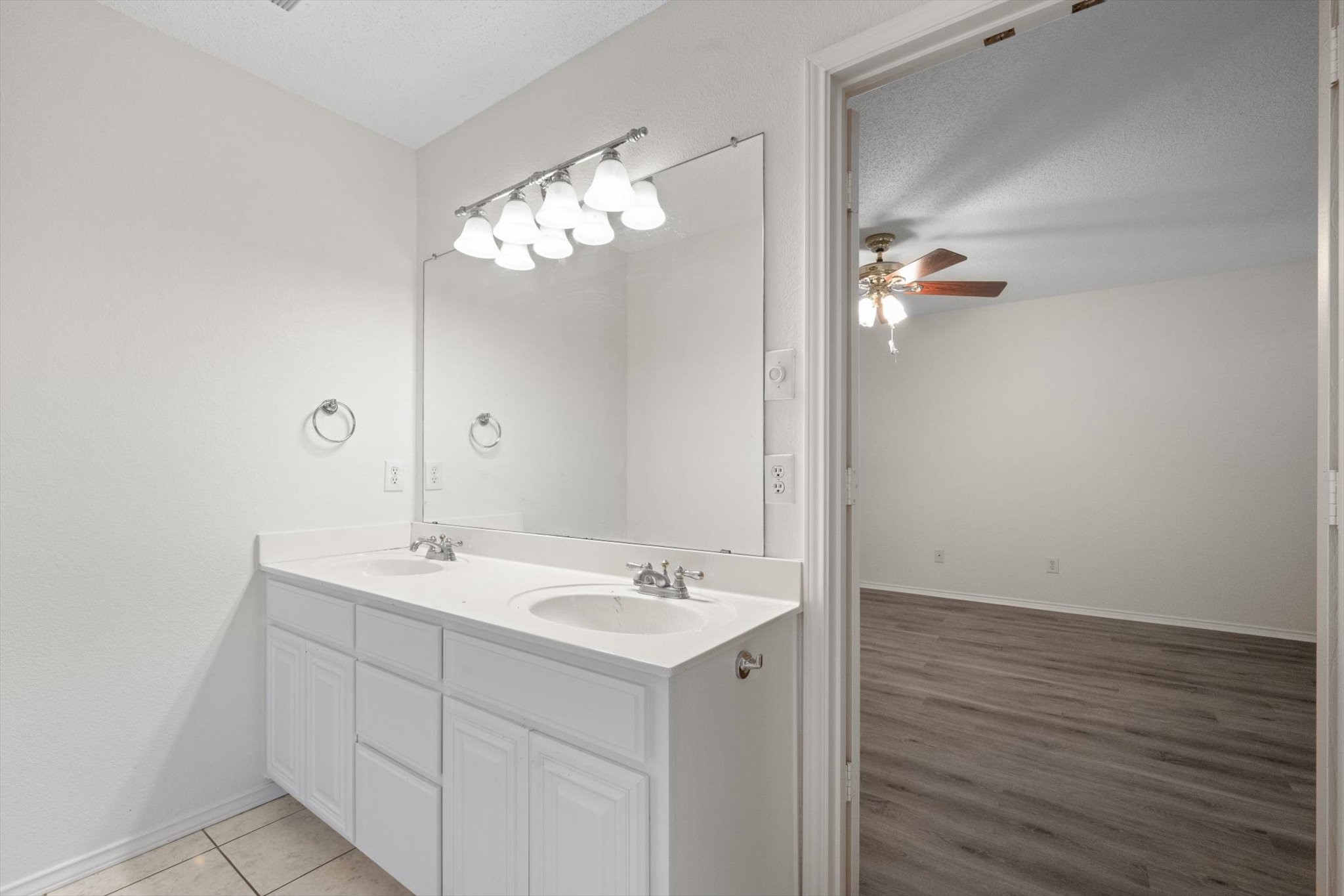 8008 Peregrine Trail