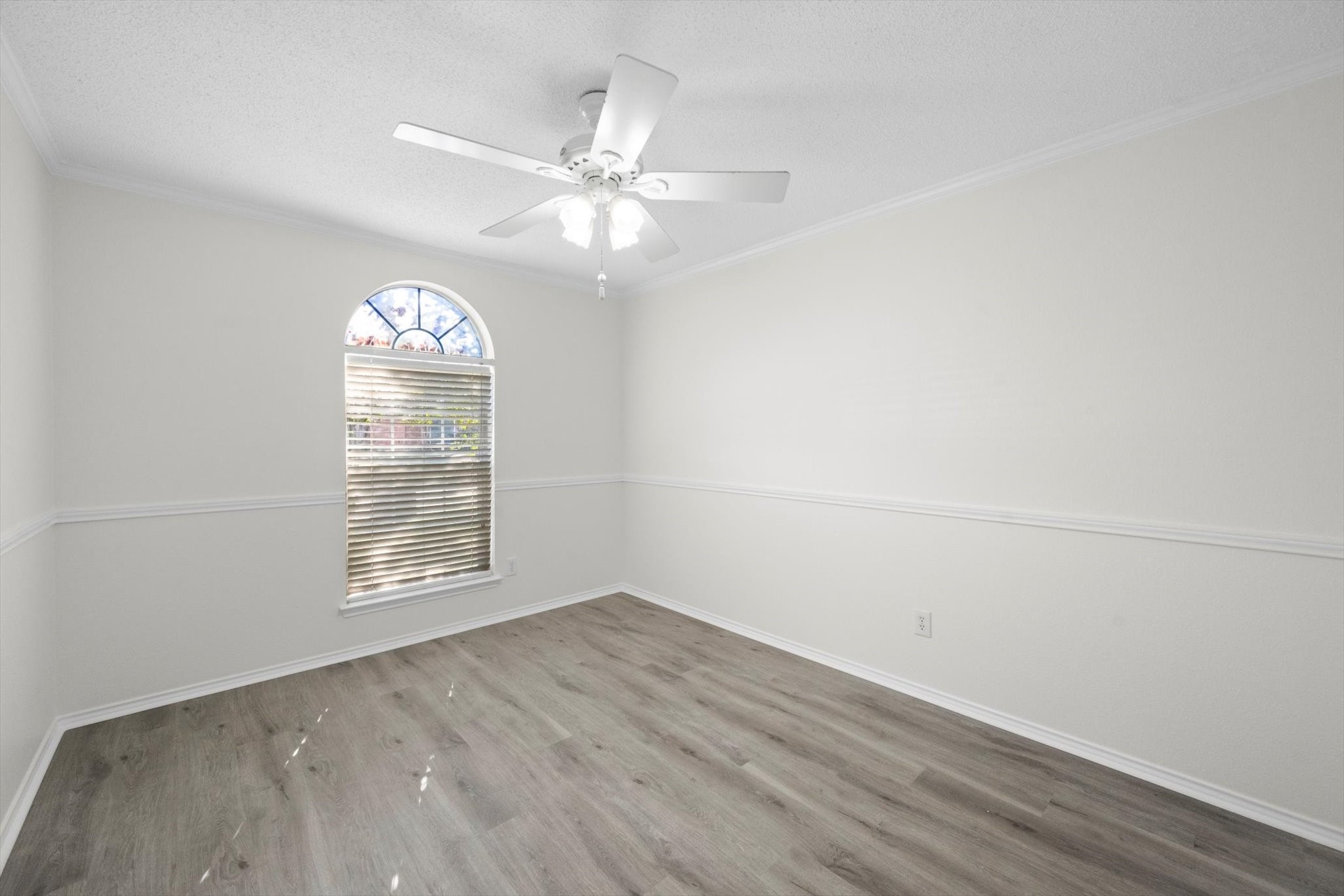 8008 Peregrine Trail
