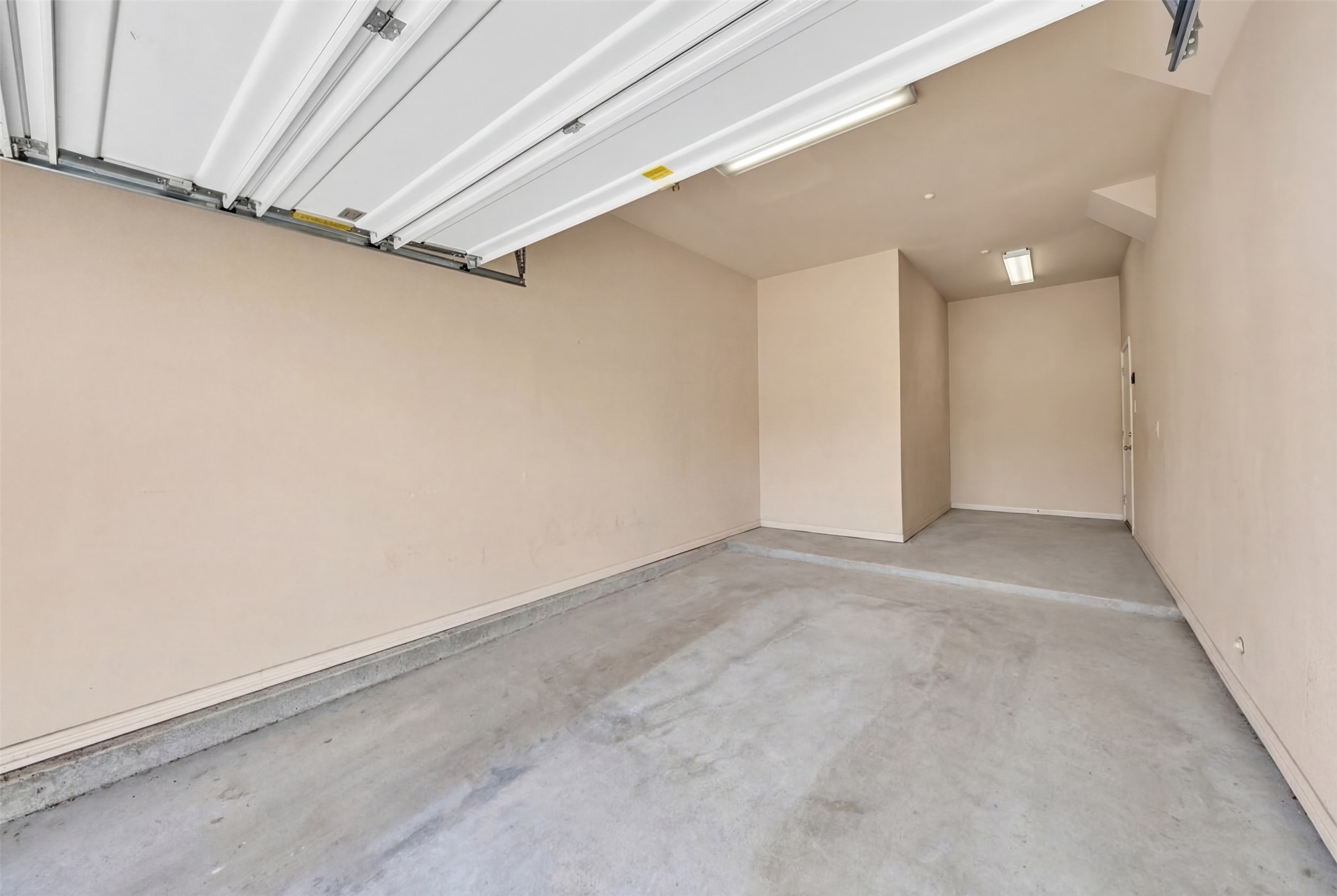 1025 W 10th Street 2105