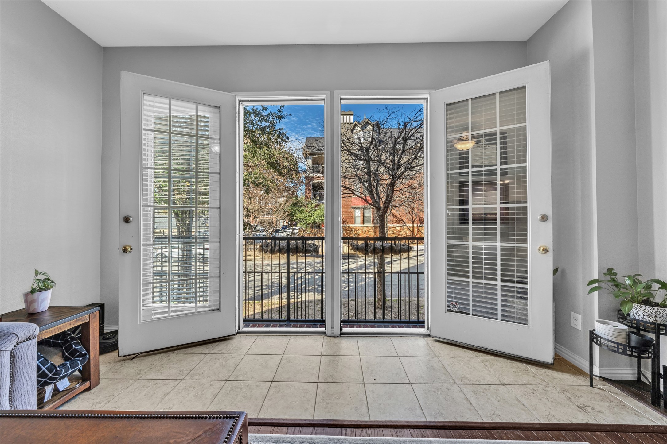 1025 W 10th Street 2105