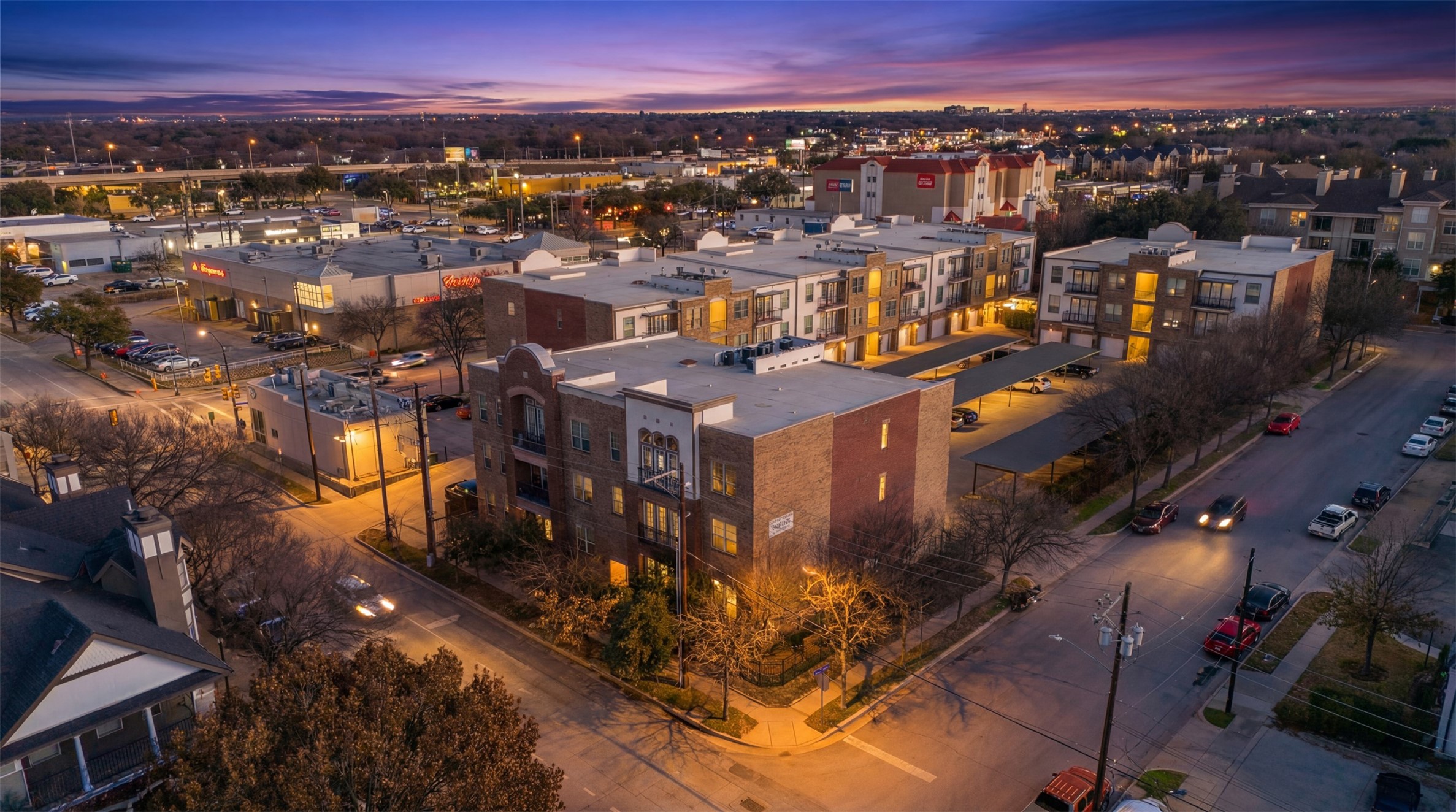 1025 W 10th Street 2105