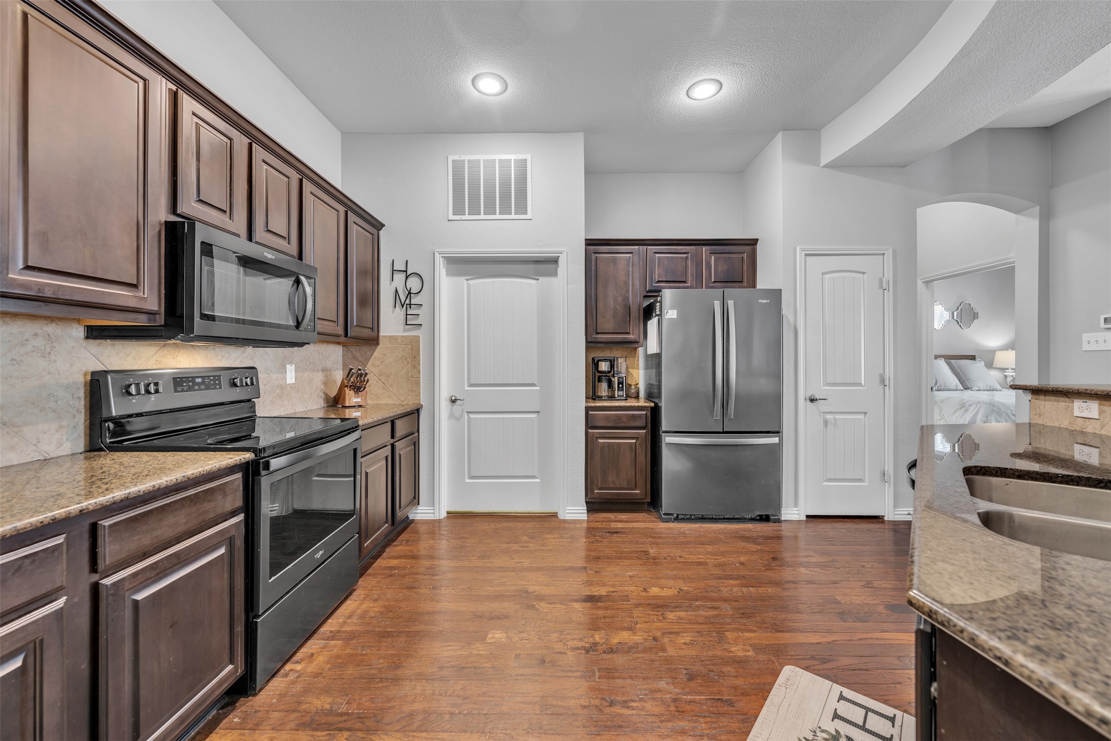 1025 W 10th Street 2105