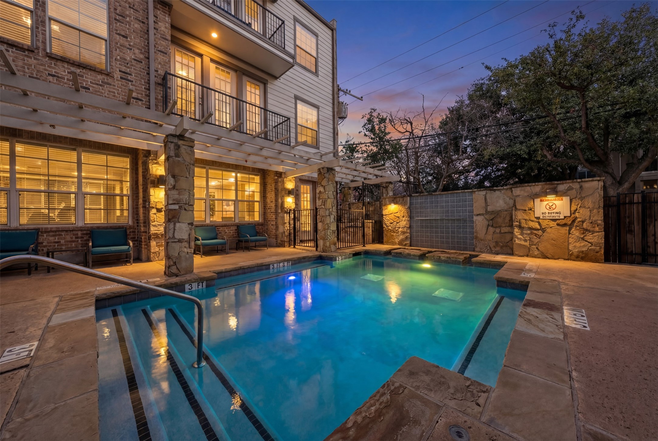 1025 W 10th Street 2105