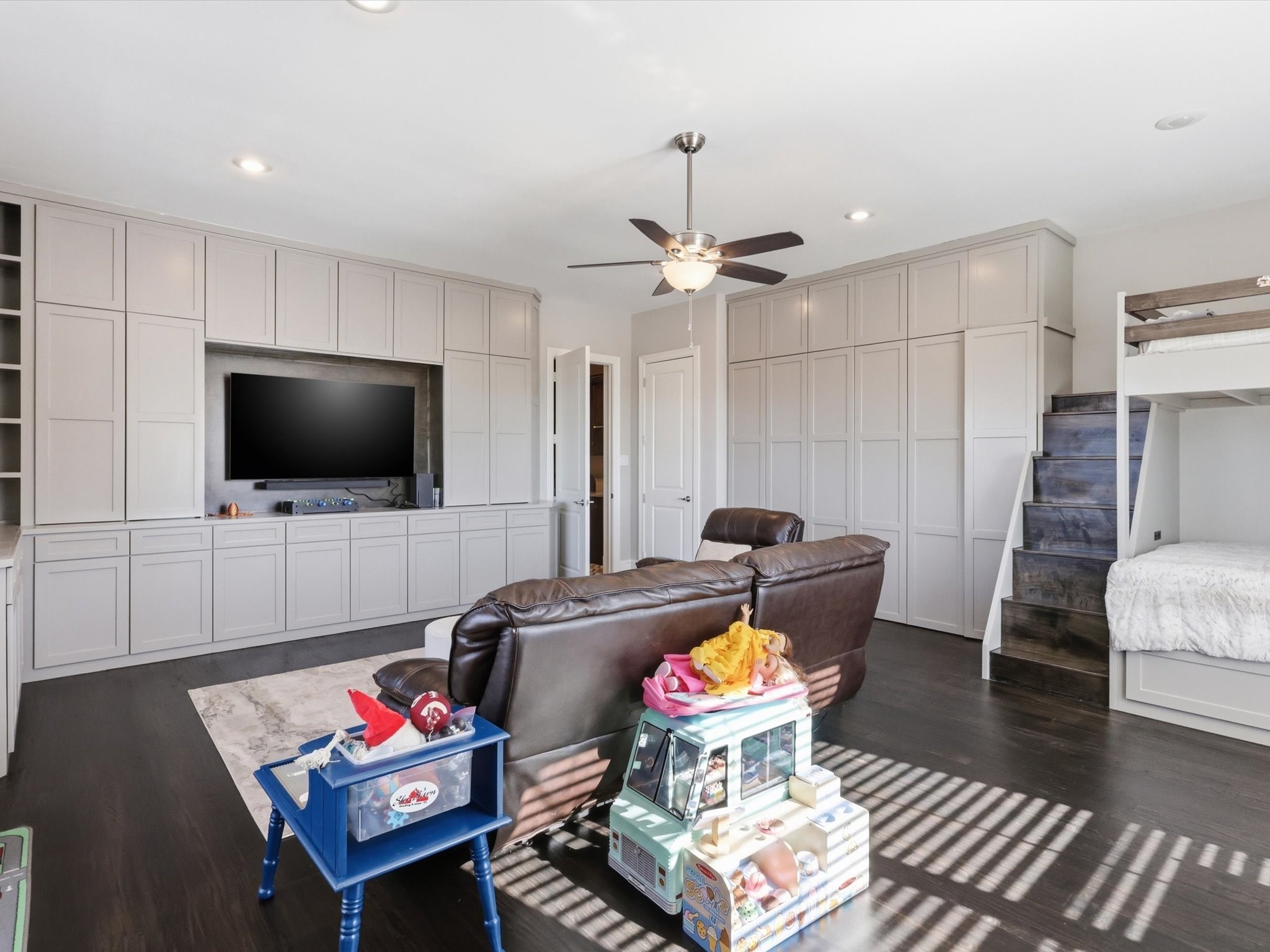 3109 Crest Lake Court