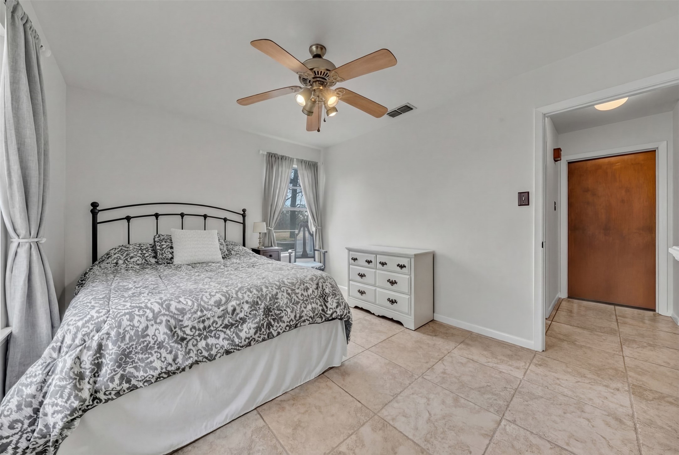 5400 County Road 402