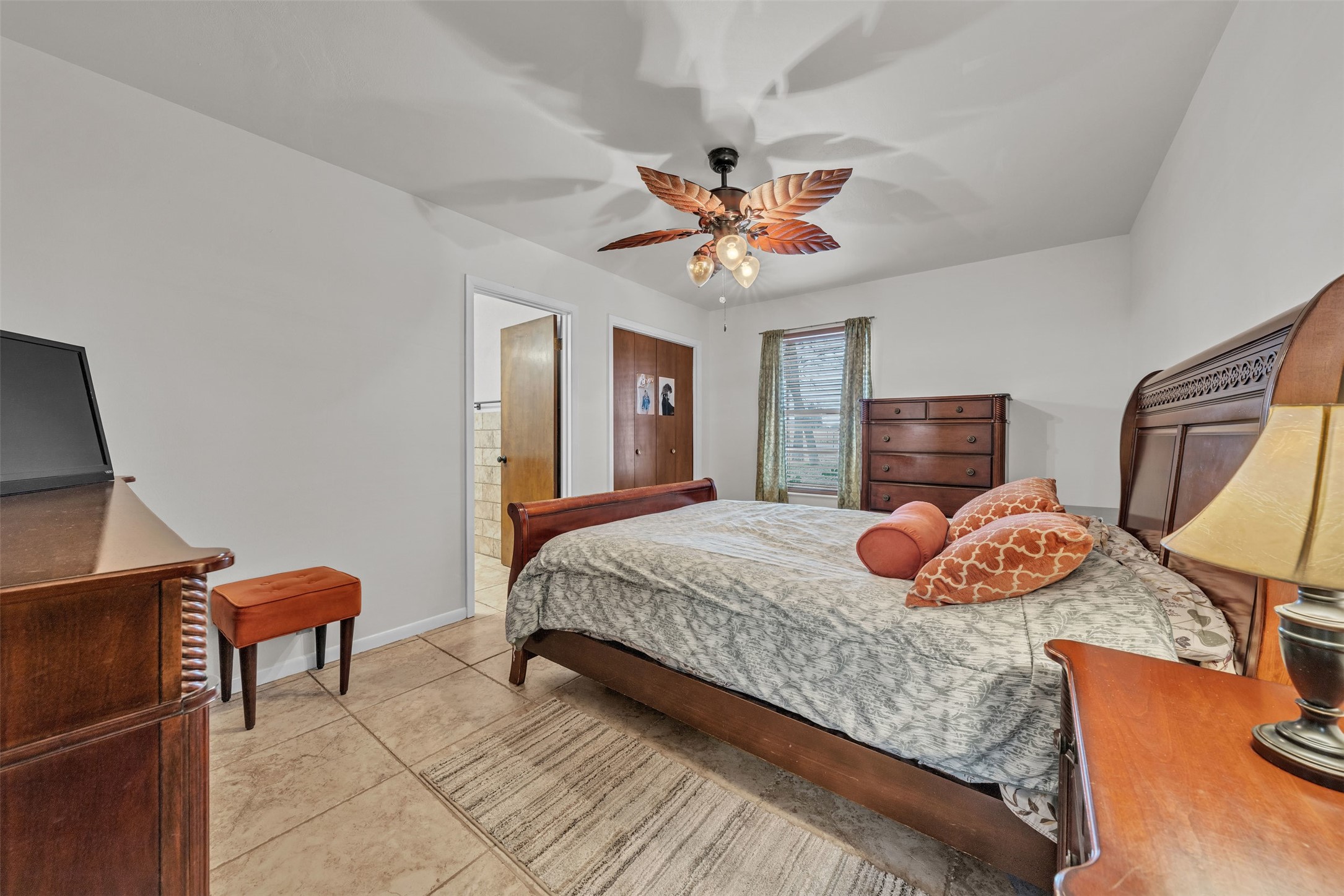 5400 County Road 402