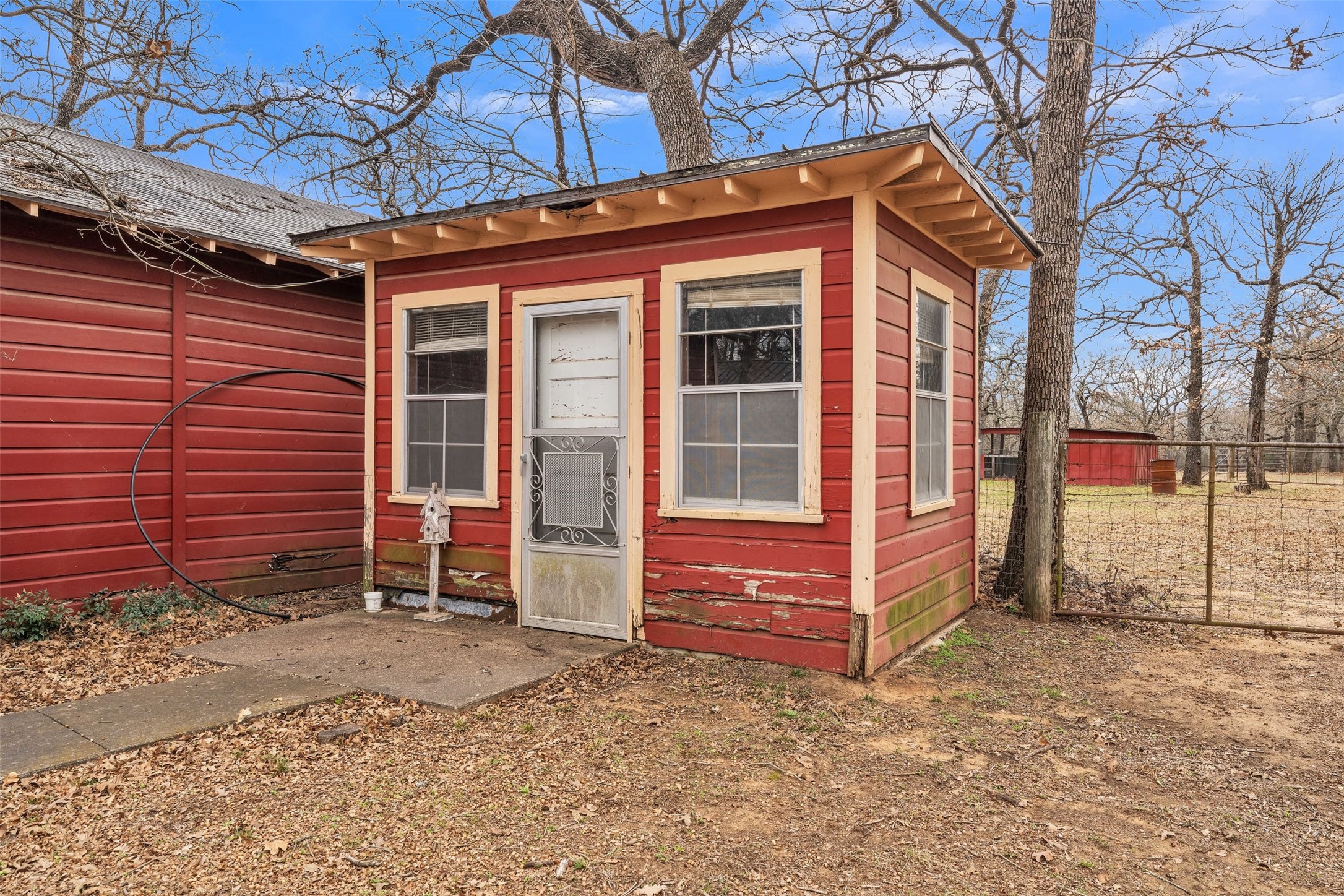 5400 County Road 402