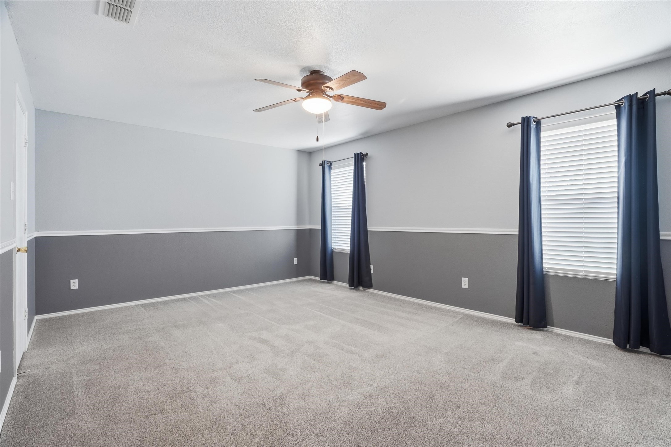 521 Oriel Circle
