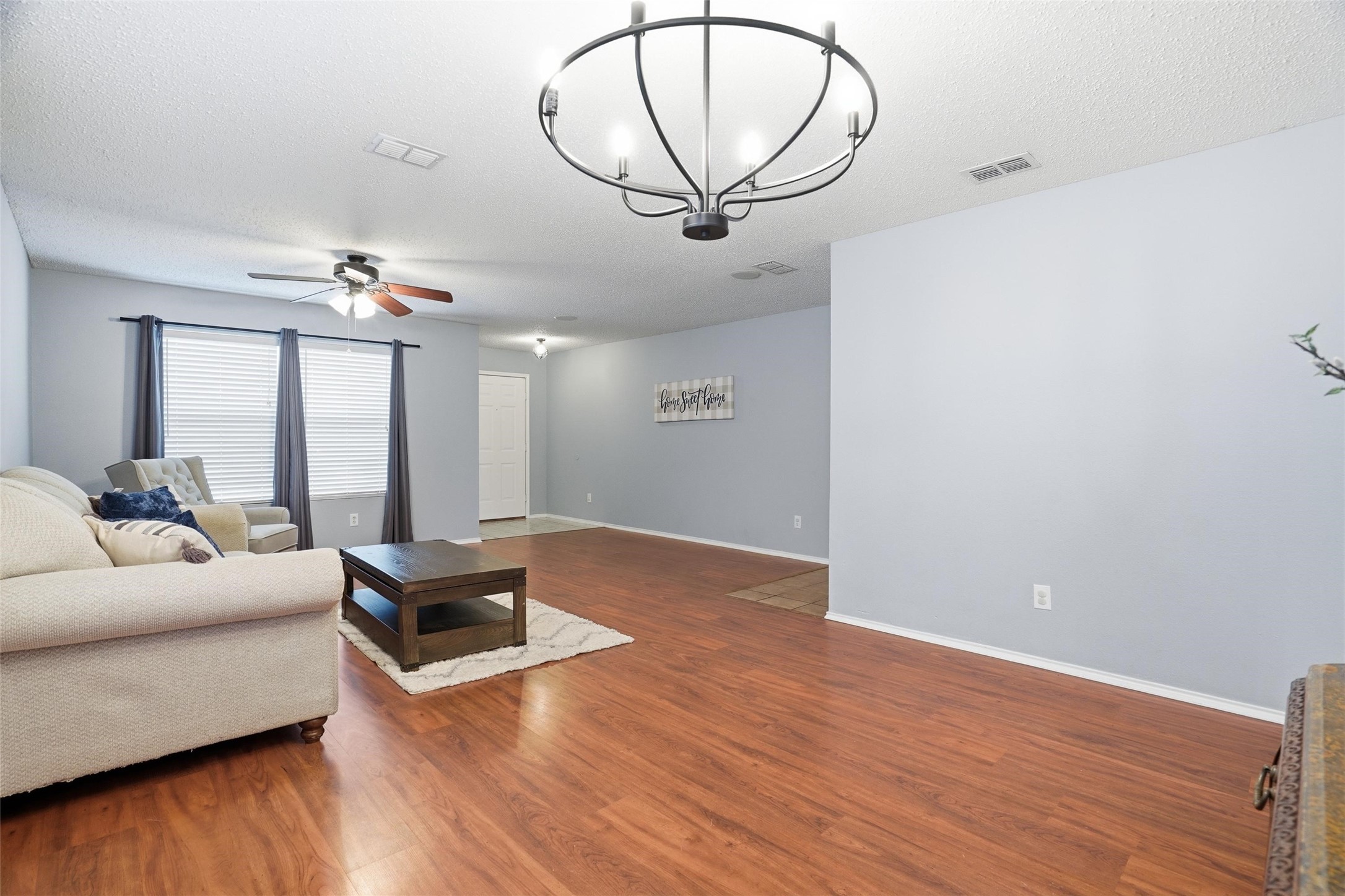 521 Oriel Circle
