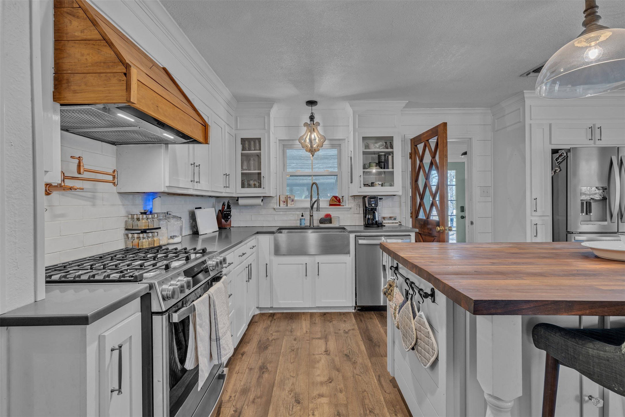 5632 Private Road 2299