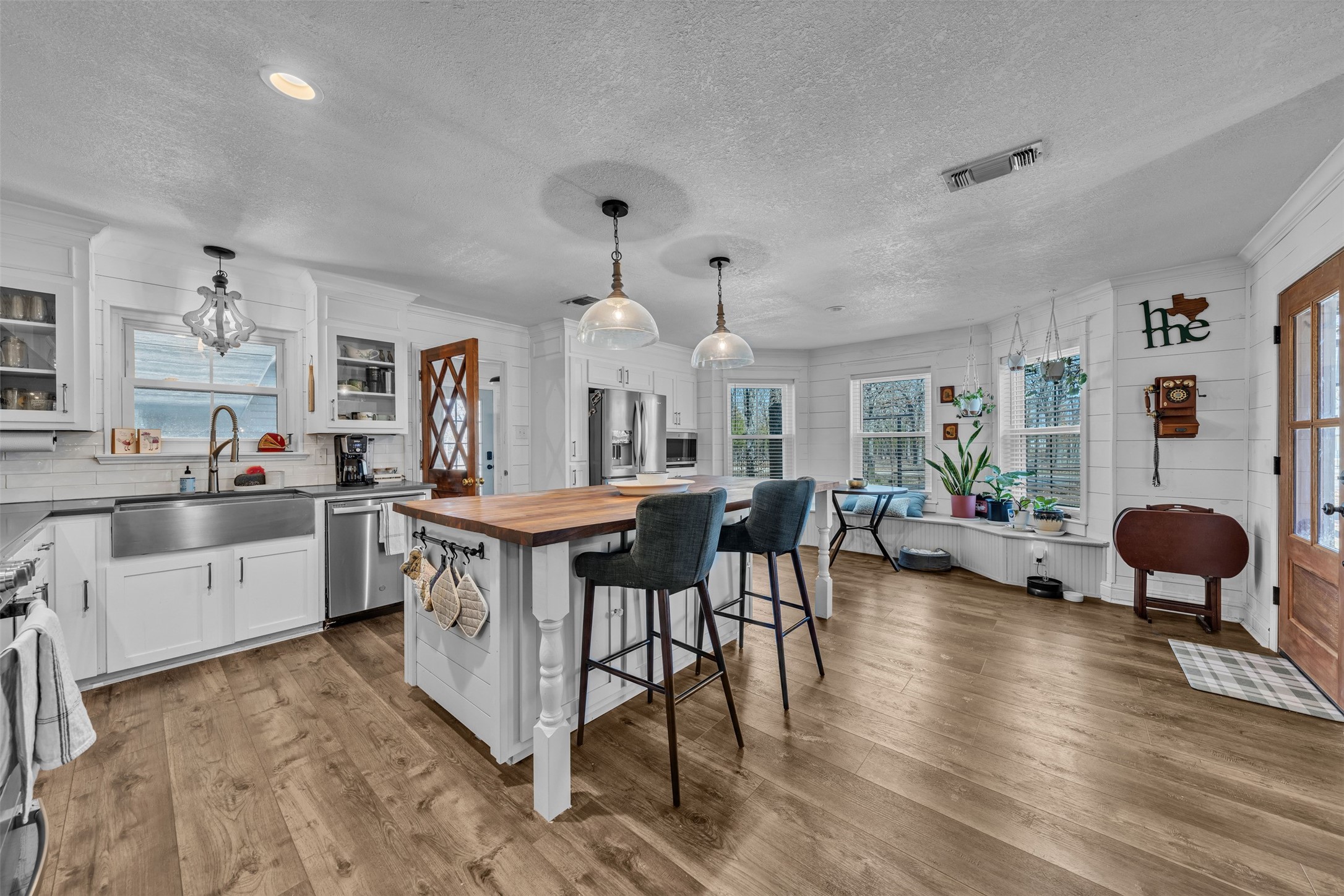 5632 Private Road 2299