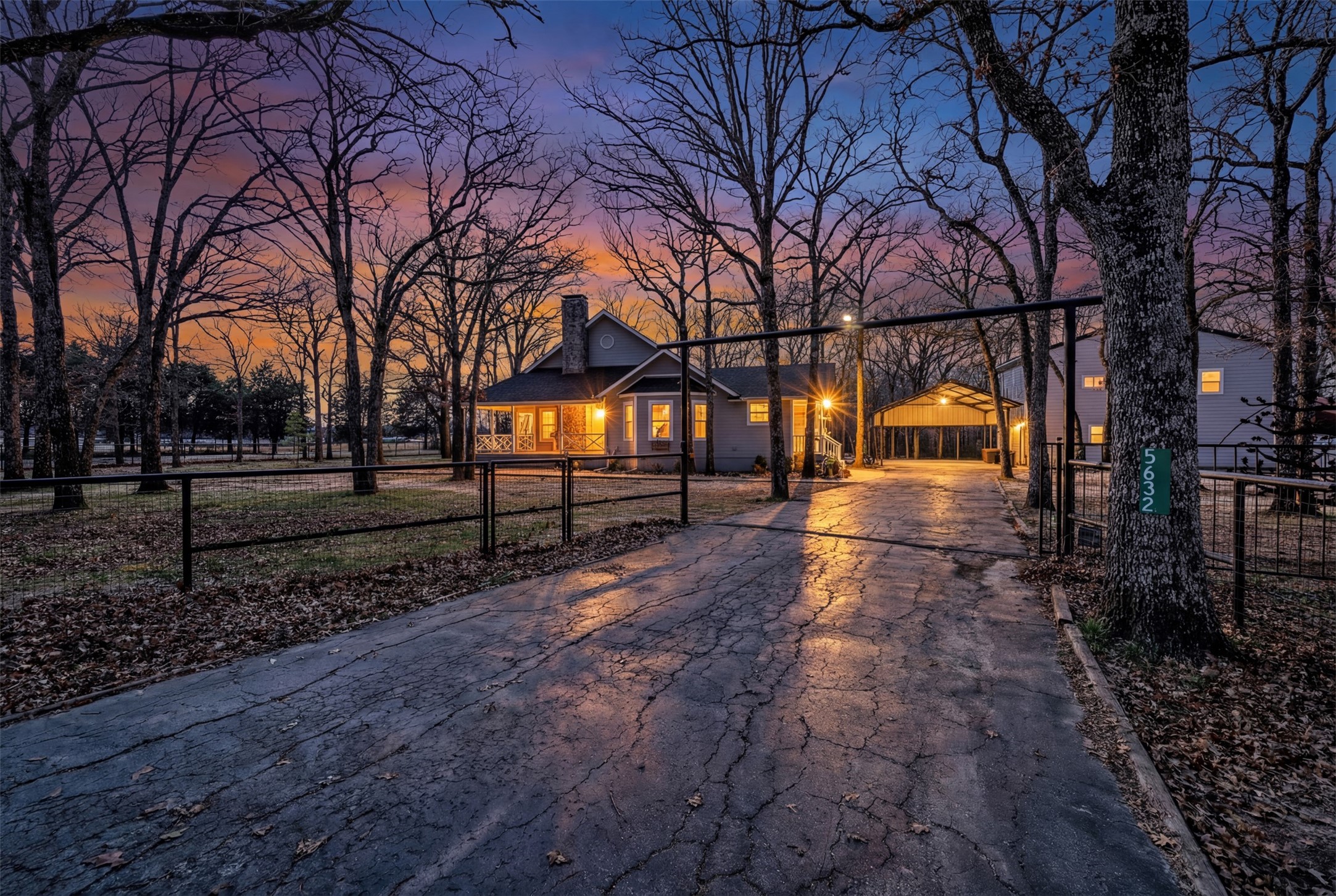 5632 Private Road 2299