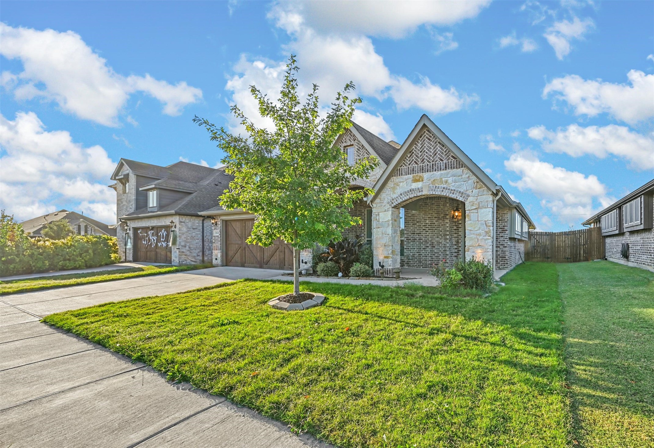 1124 Raptor Road
