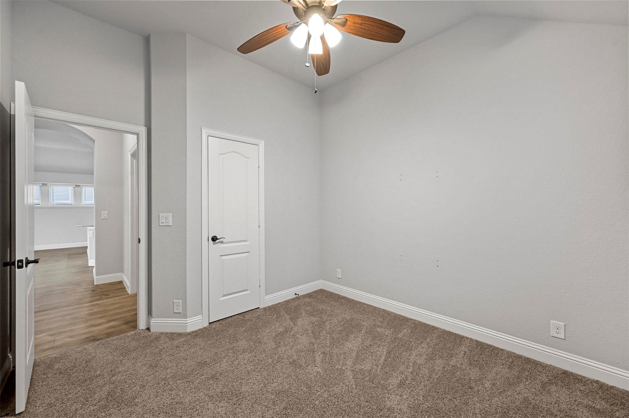 1124 Raptor Road
