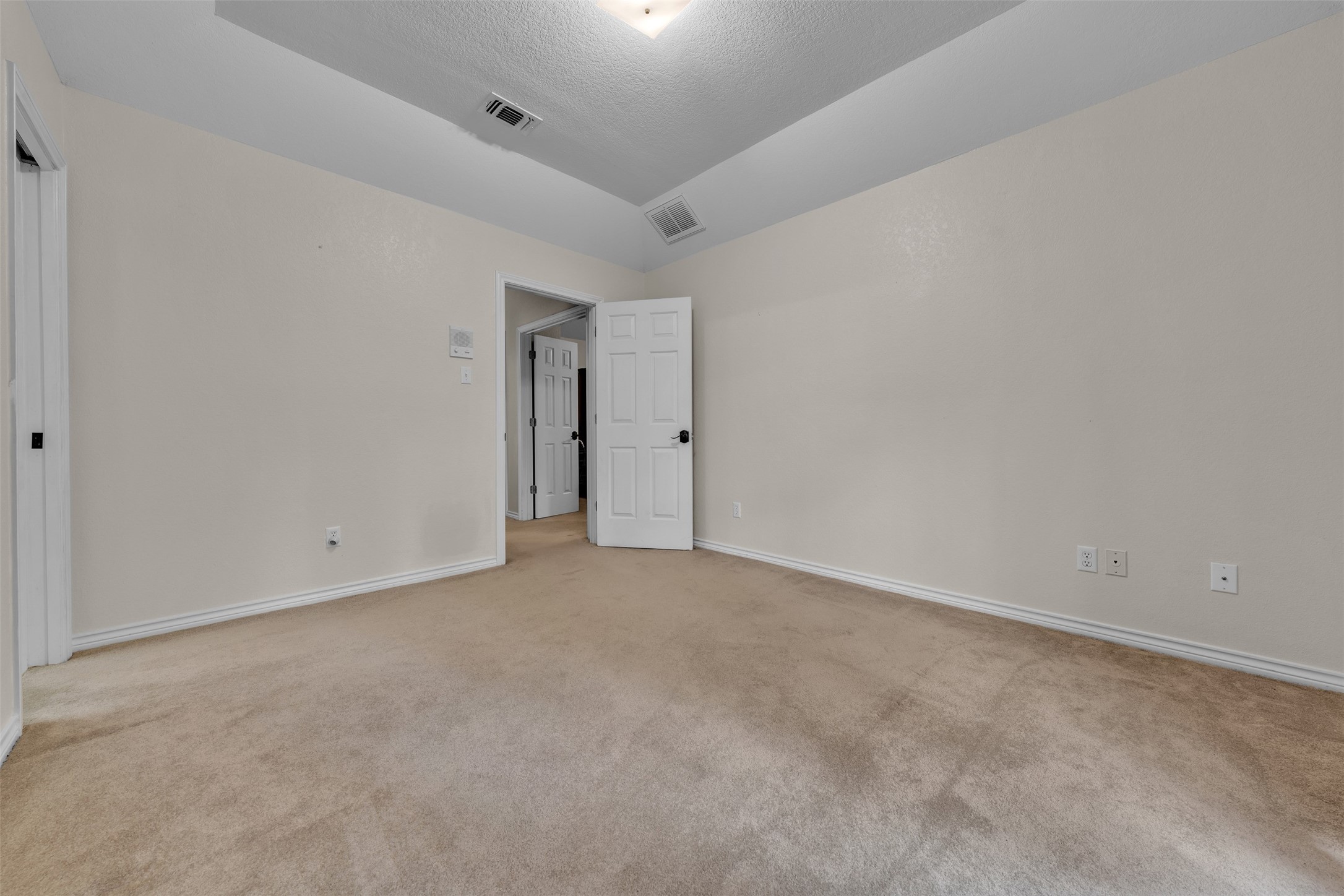 817 Turnberry Drive