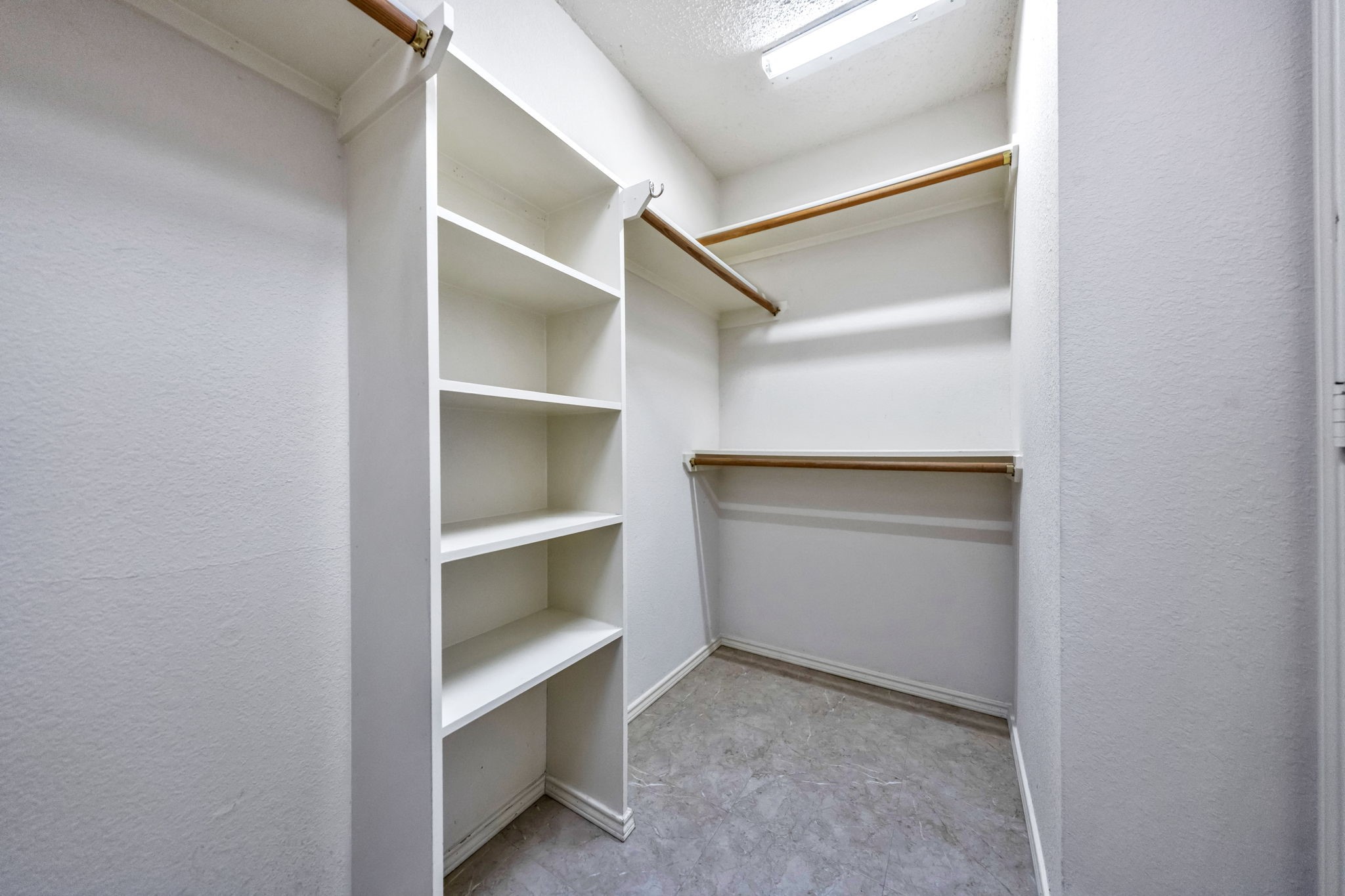 2214 Saint Albens Place