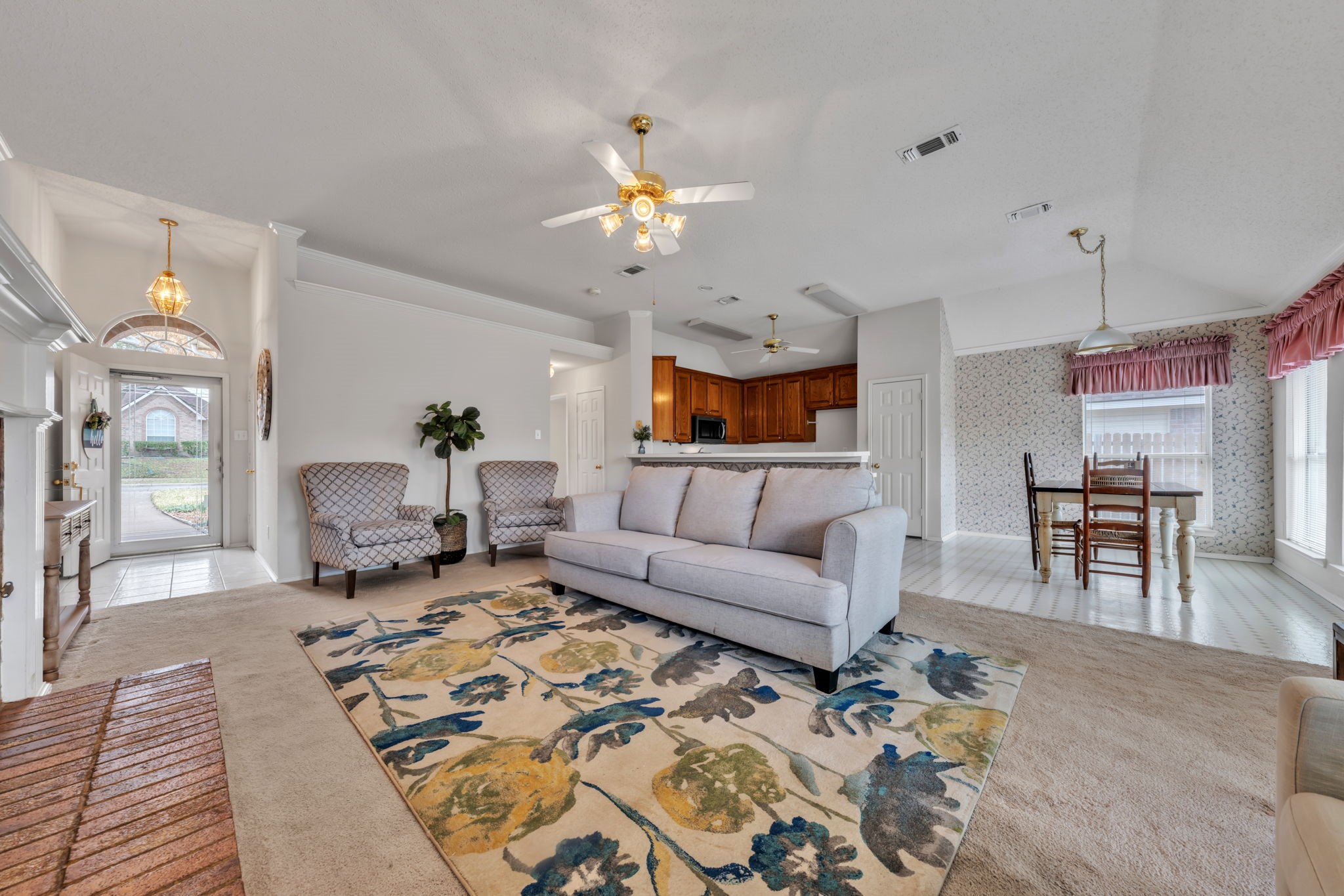 2214 Saint Albens Place