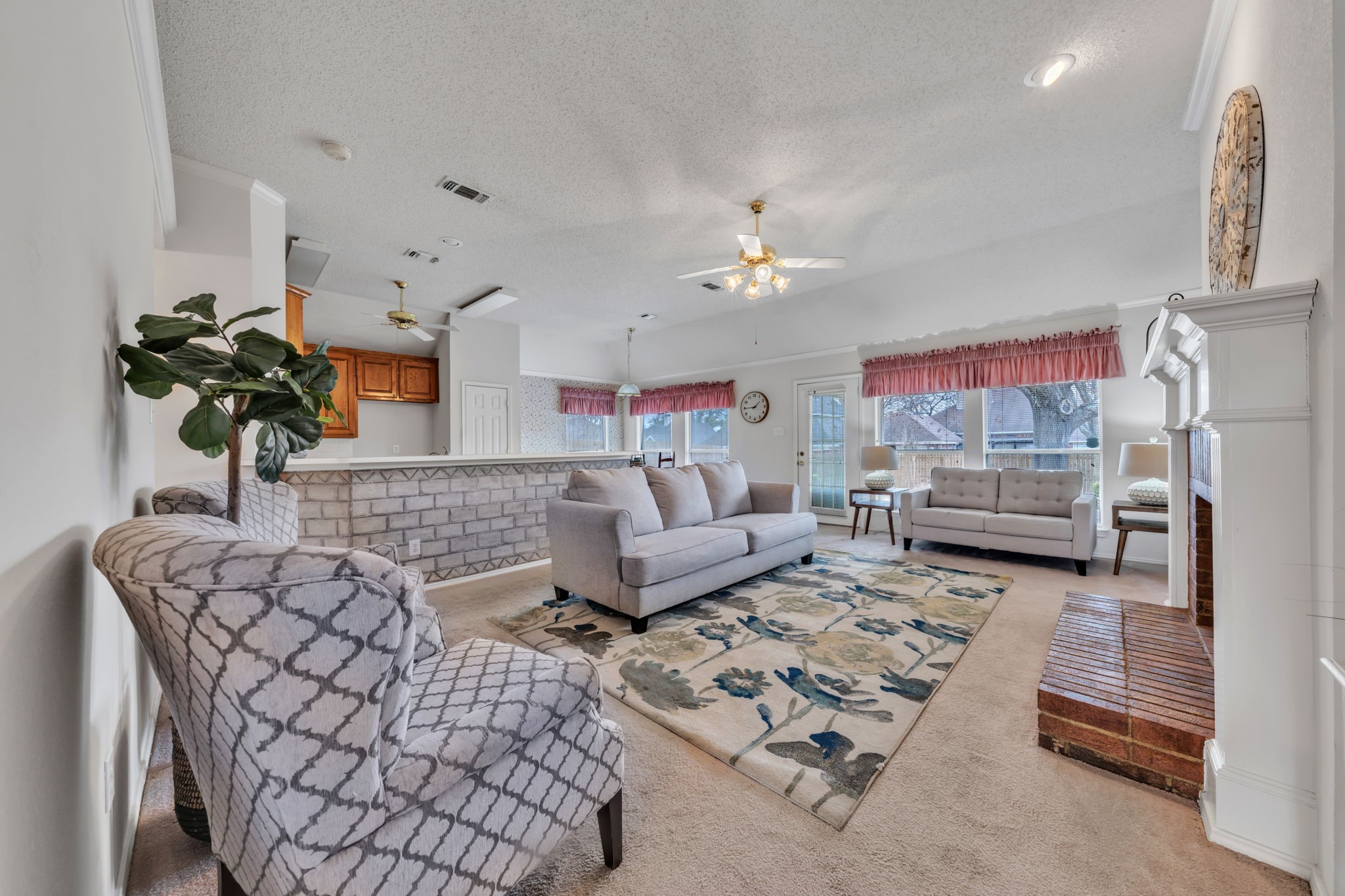 2214 Saint Albens Place