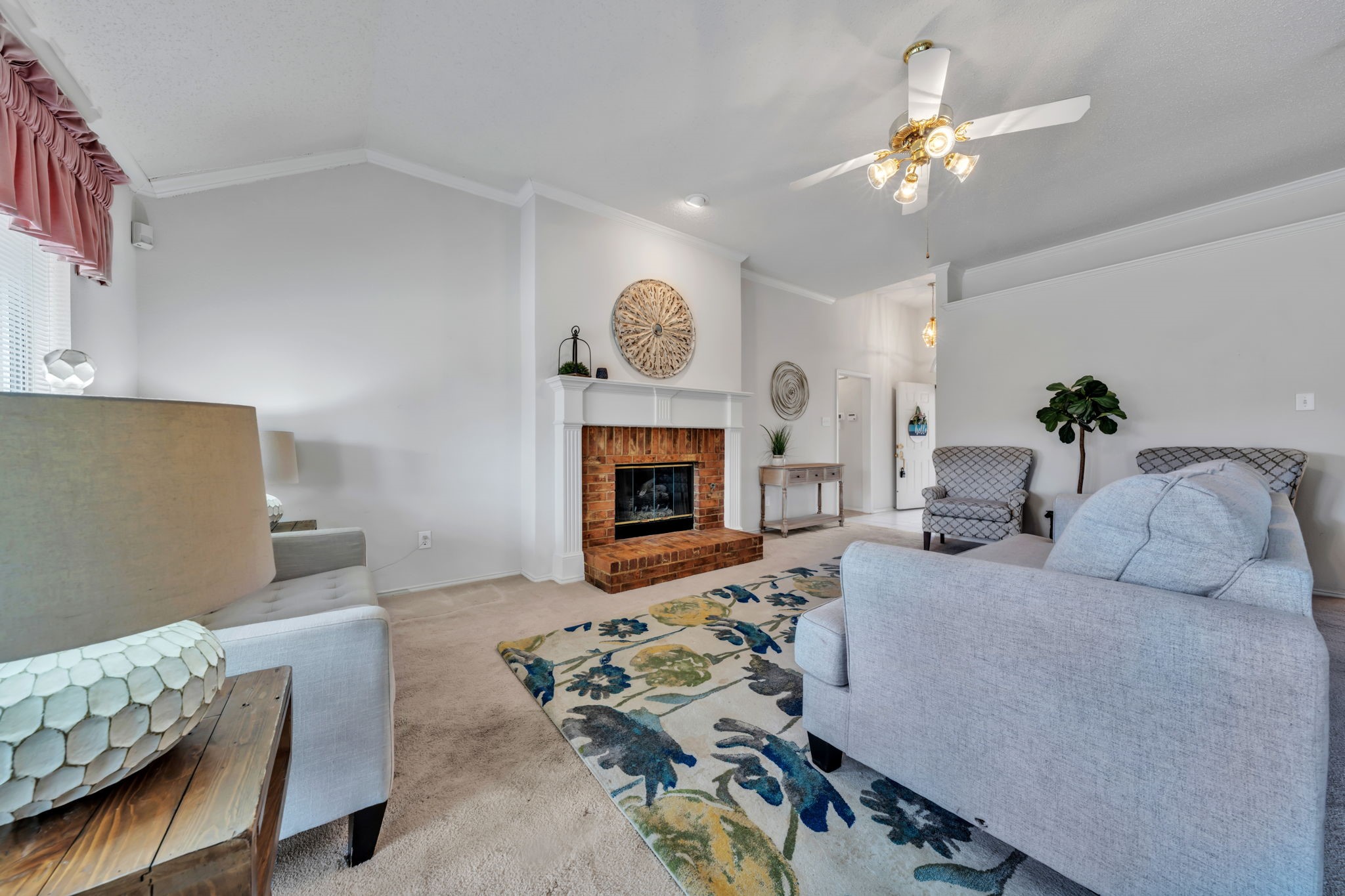 2214 Saint Albens Place