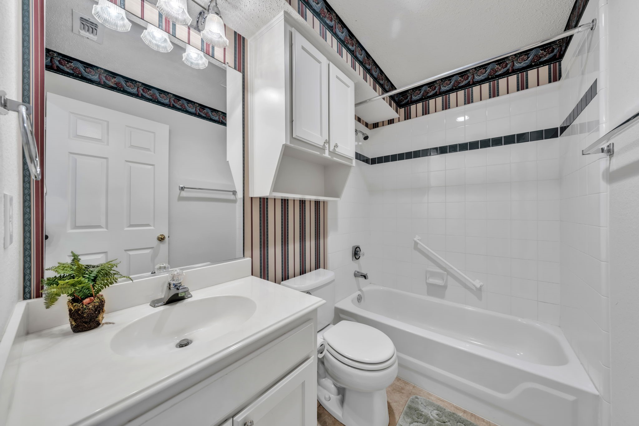 2214 Saint Albens Place